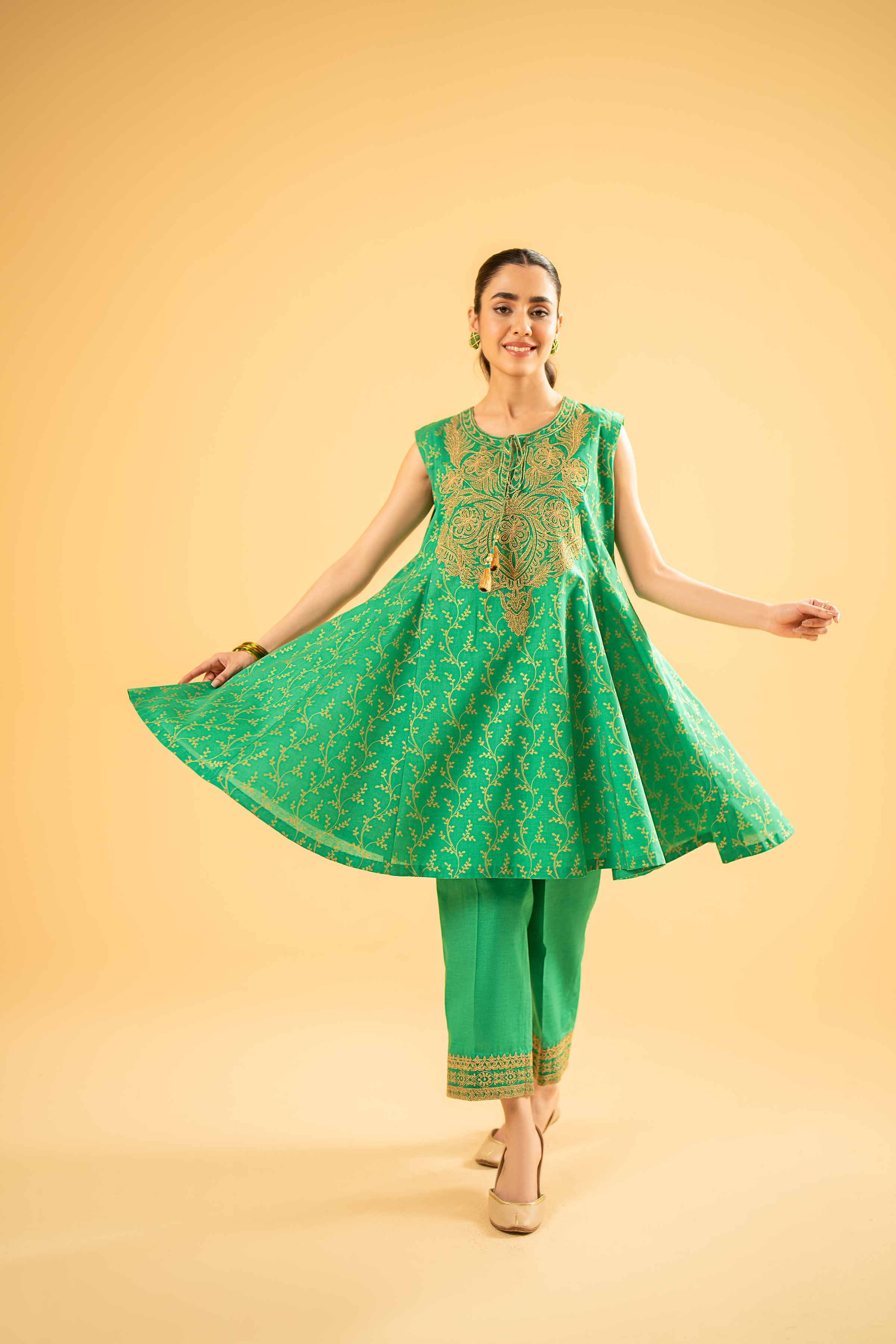 3 Piece - Gold Printed Embroidered Suit - 42401864 - Image 5