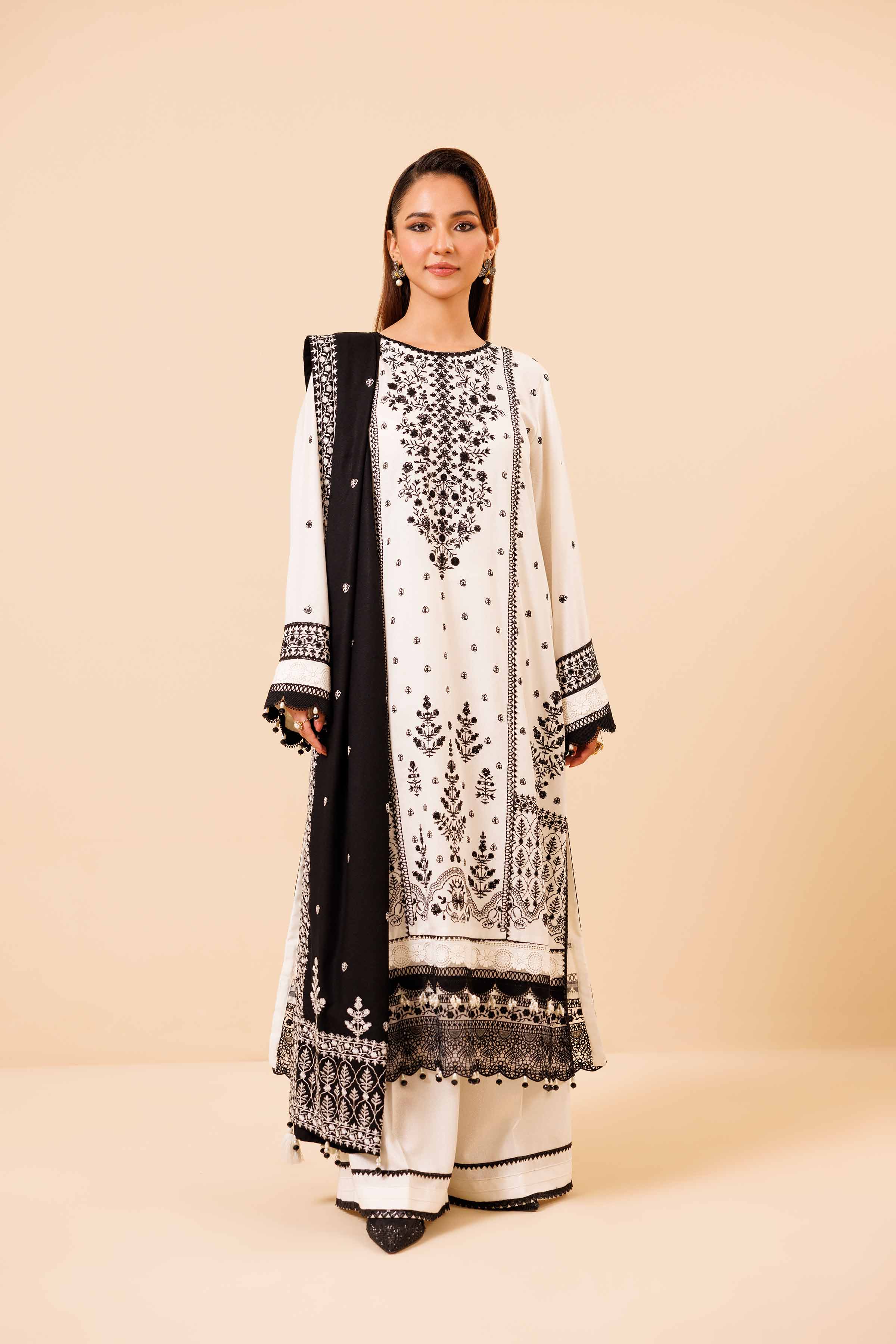 3 Piece - Embroidered Suit - 42404368 - Image 3