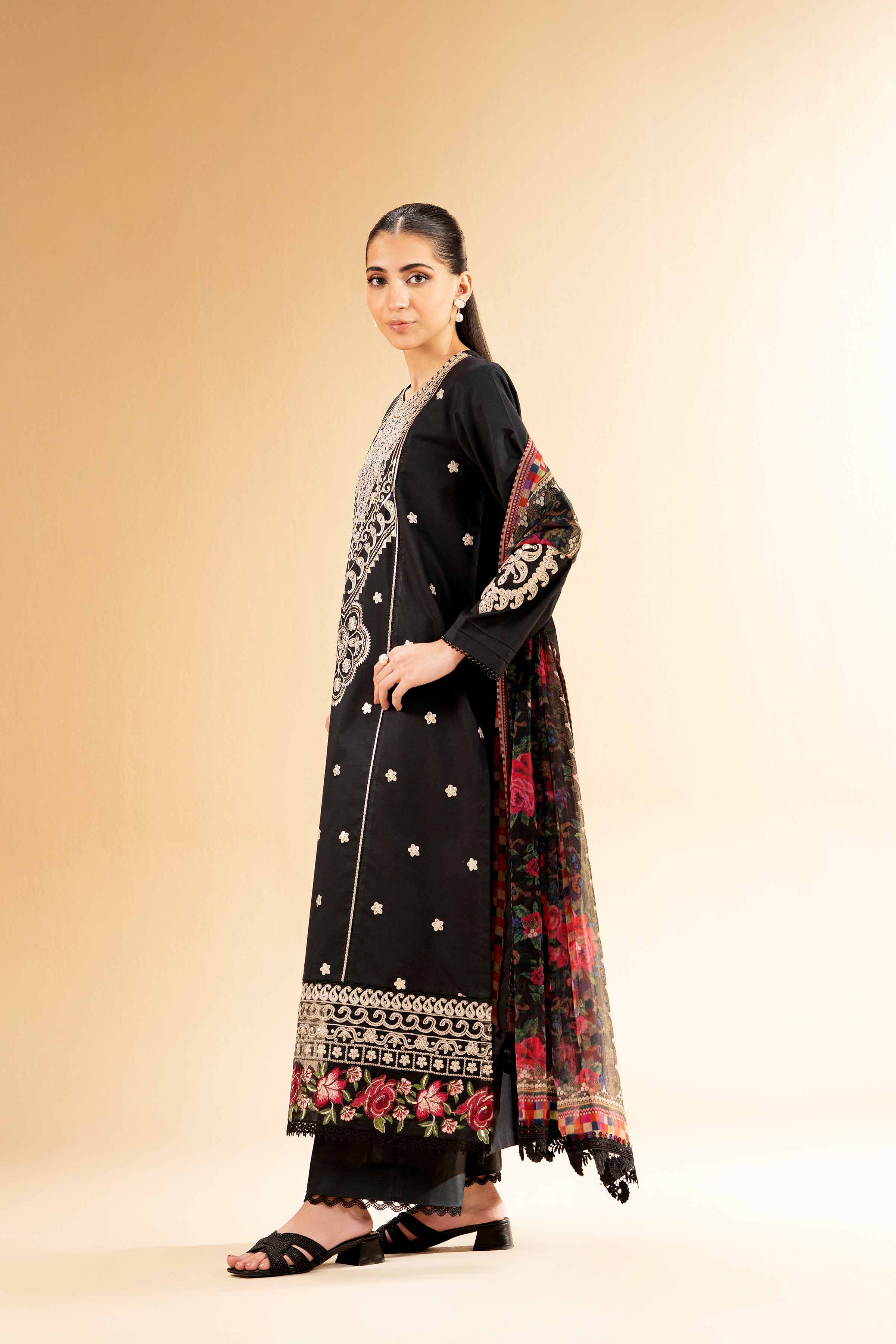 3 Piece - Embroidered Suit - 42501379 - Image 3
