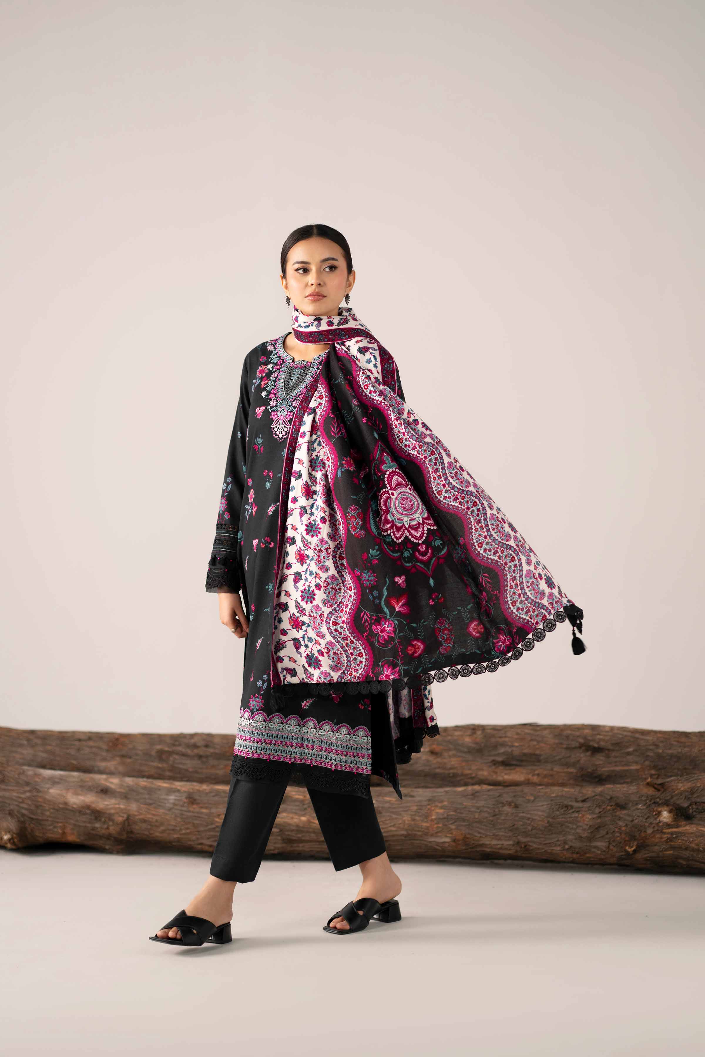 3 Piece - Printed Embroidered Suit - 42503526 - Image 4