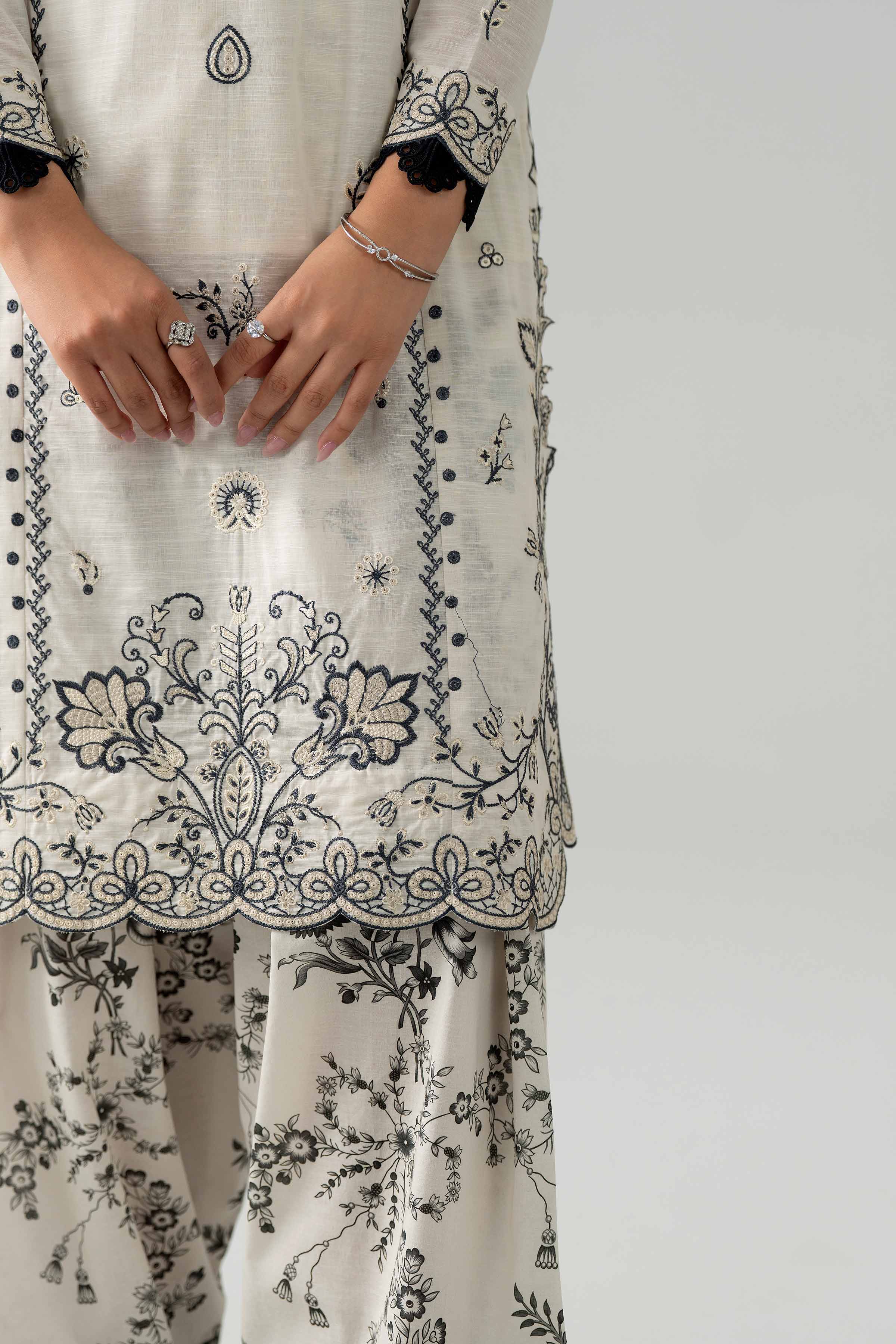 3 Piece - Printed Embroidered Suit - 42602039 - Image 5