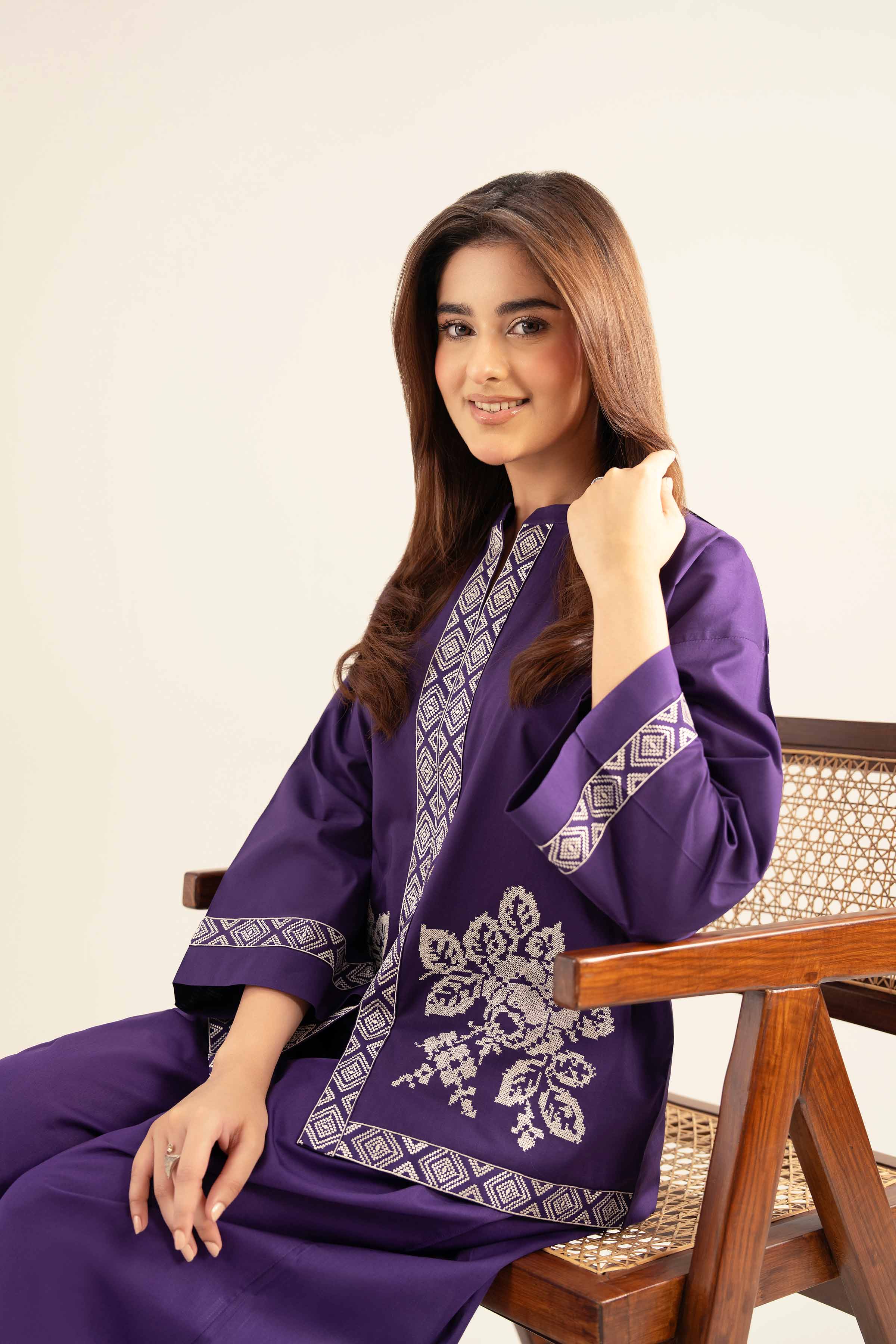 2 Piece - Embroidered Suit - AS25-75 - Image 9