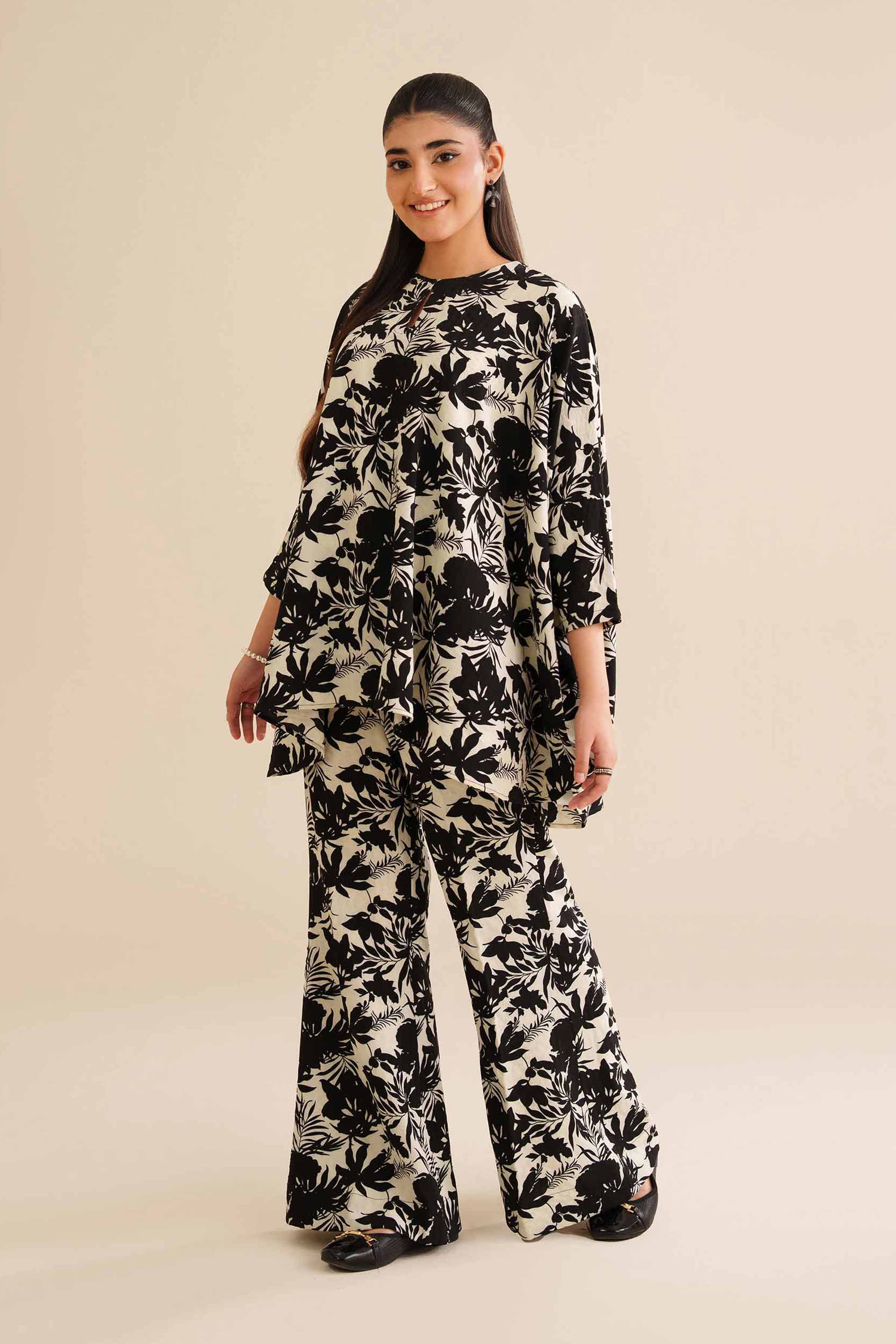 2 Piece - Printed Suit - AW25-47 - Image 2