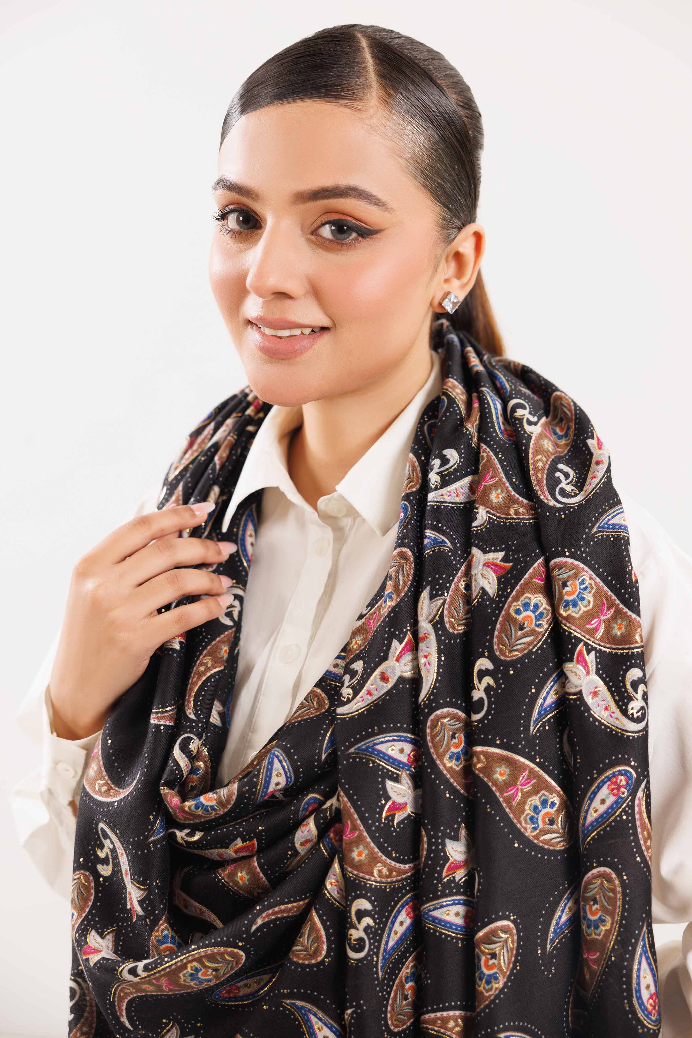 Black Women Scarf-442752103 - Image 3