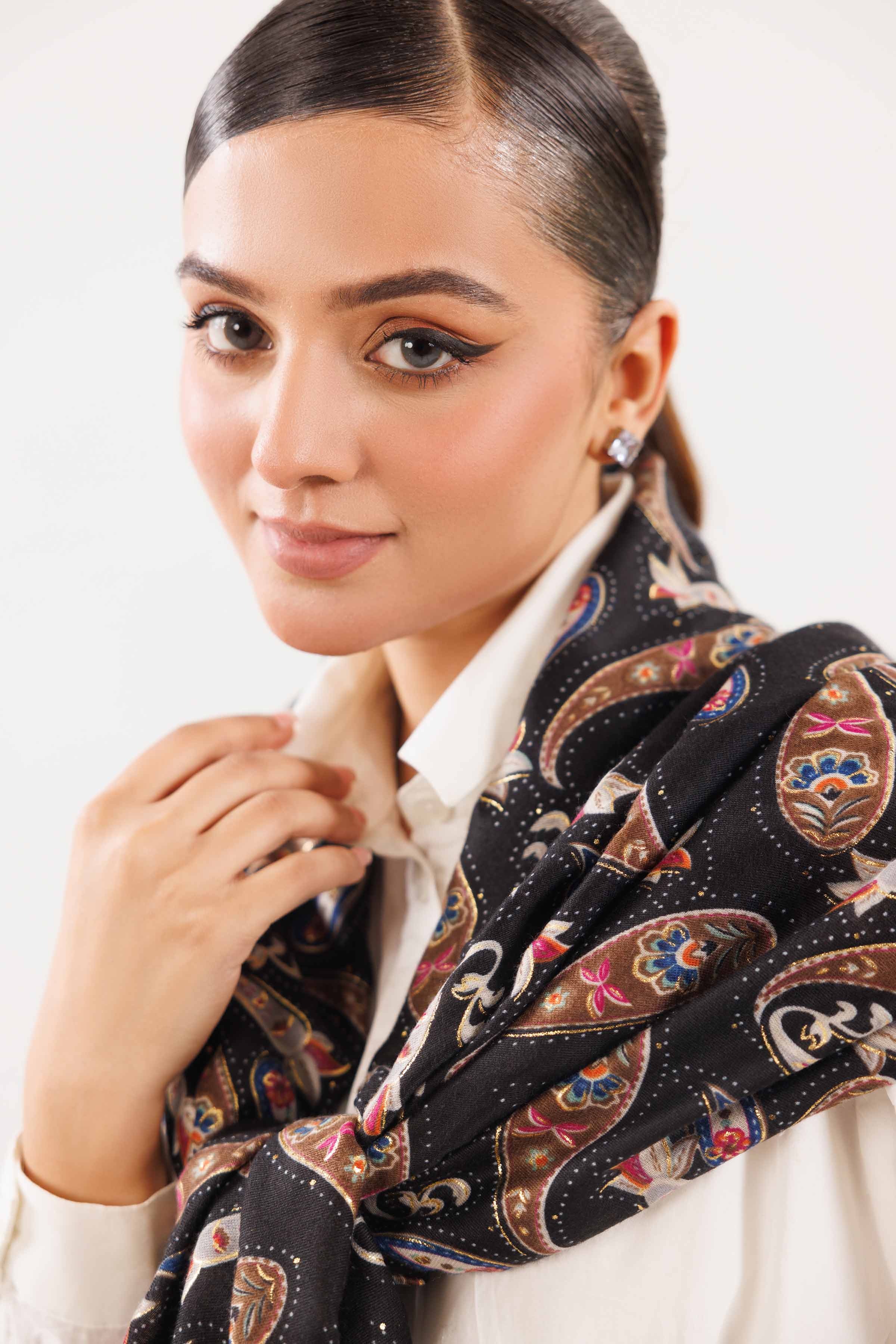 Black Women Scarf-442752103 - Image 4