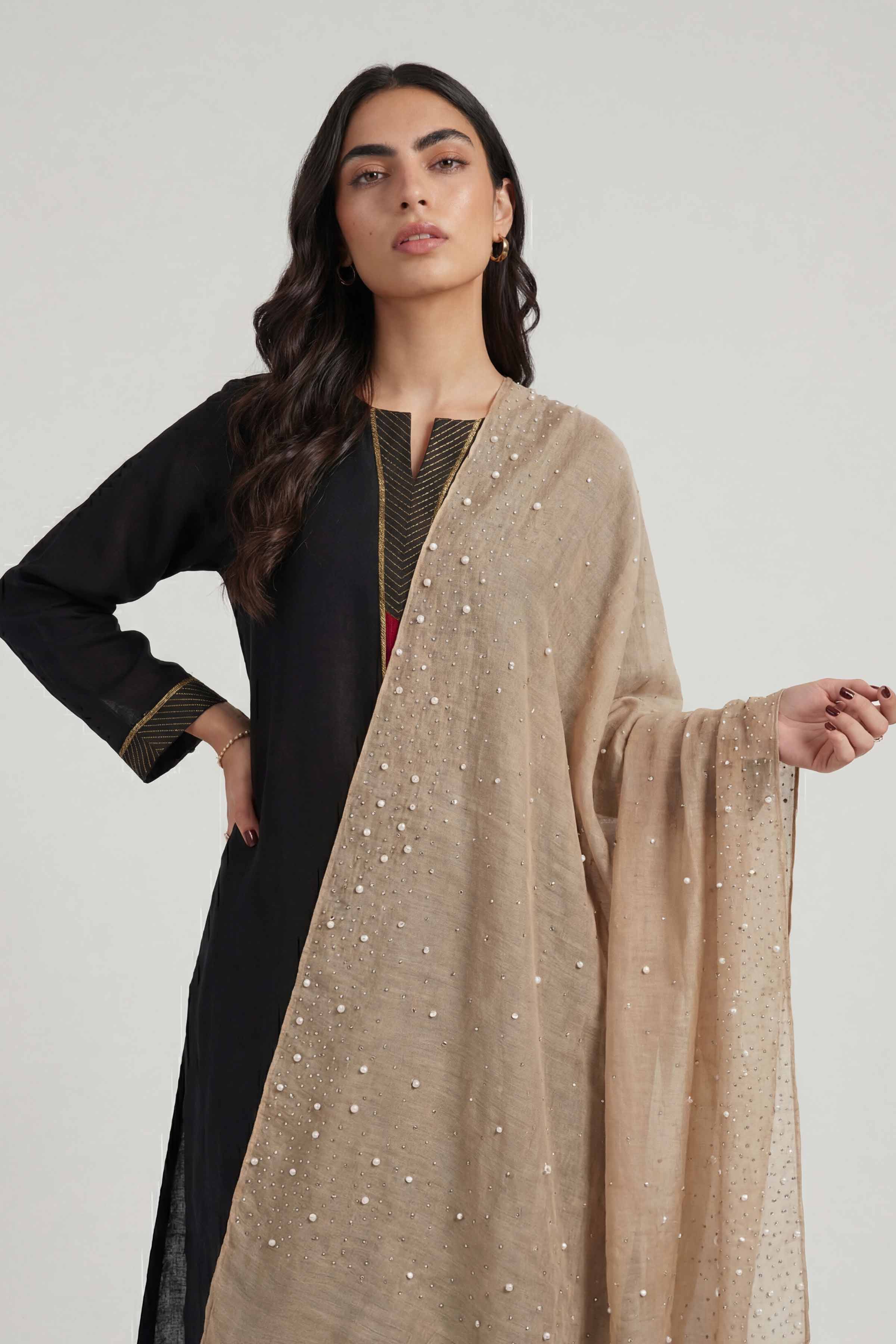 Camel Women Scarf-447932129 - Image 4
