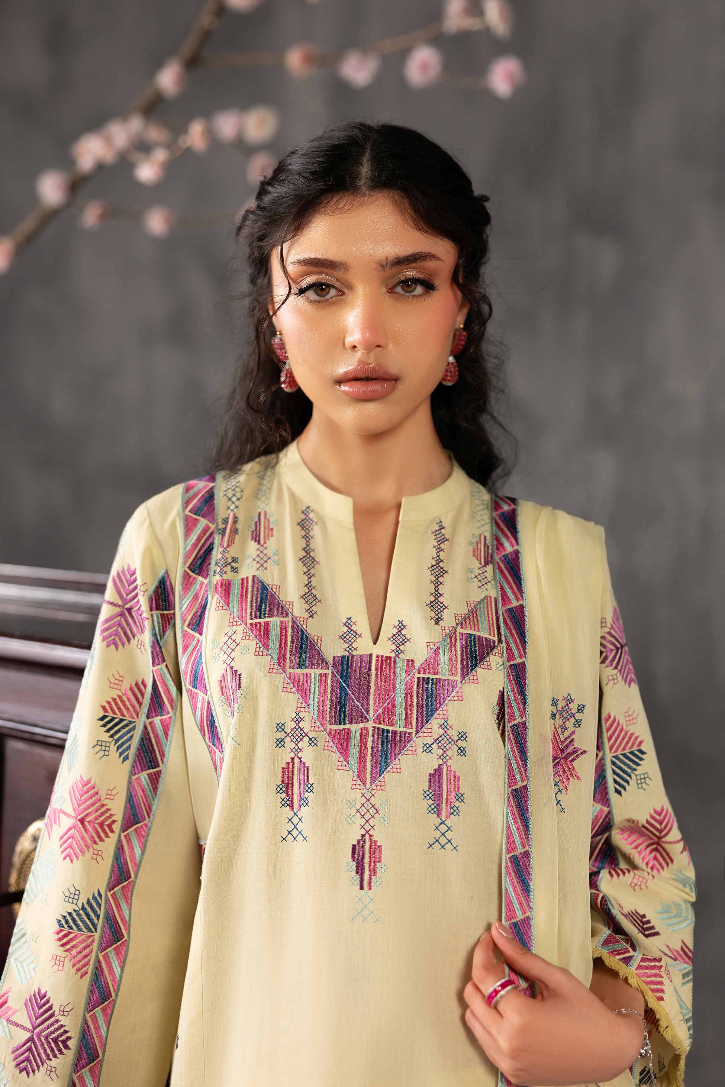 3 Piece - Embroidered Suit - KFE26-94 - Image 6