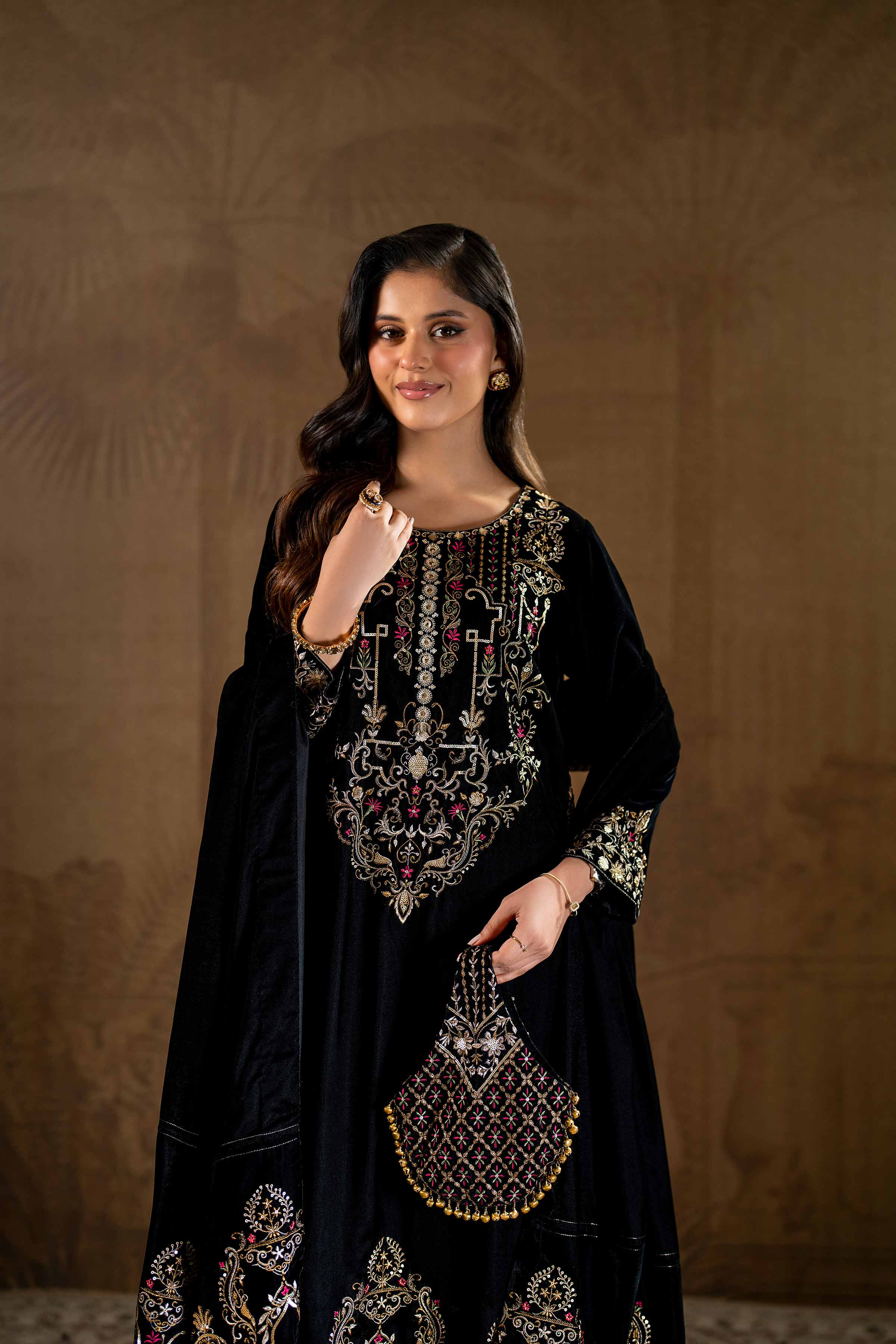 Embroidered Pouch - KFW24-146 - Image 2