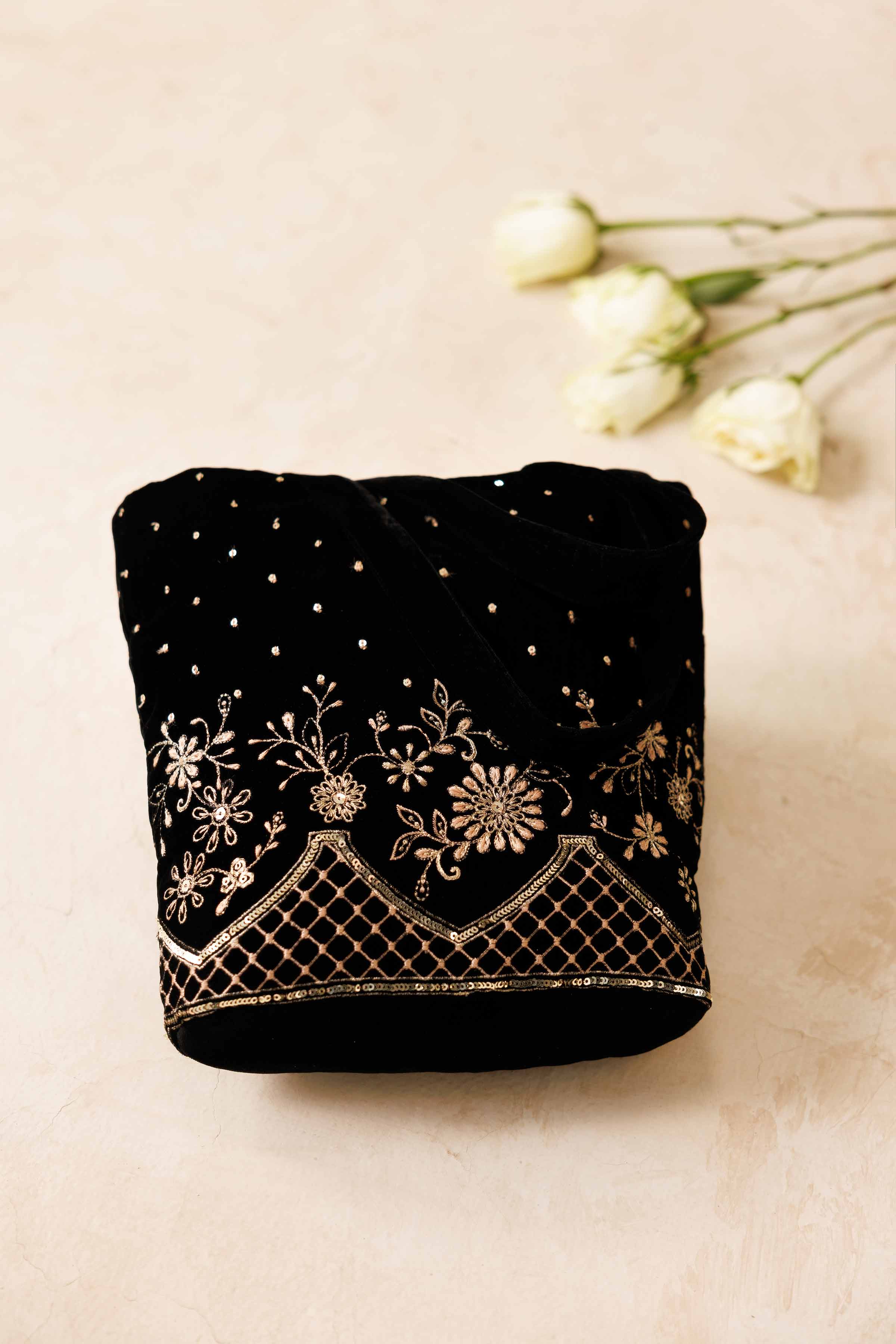Embroidered Pouch - KFW25-149 - Image 4