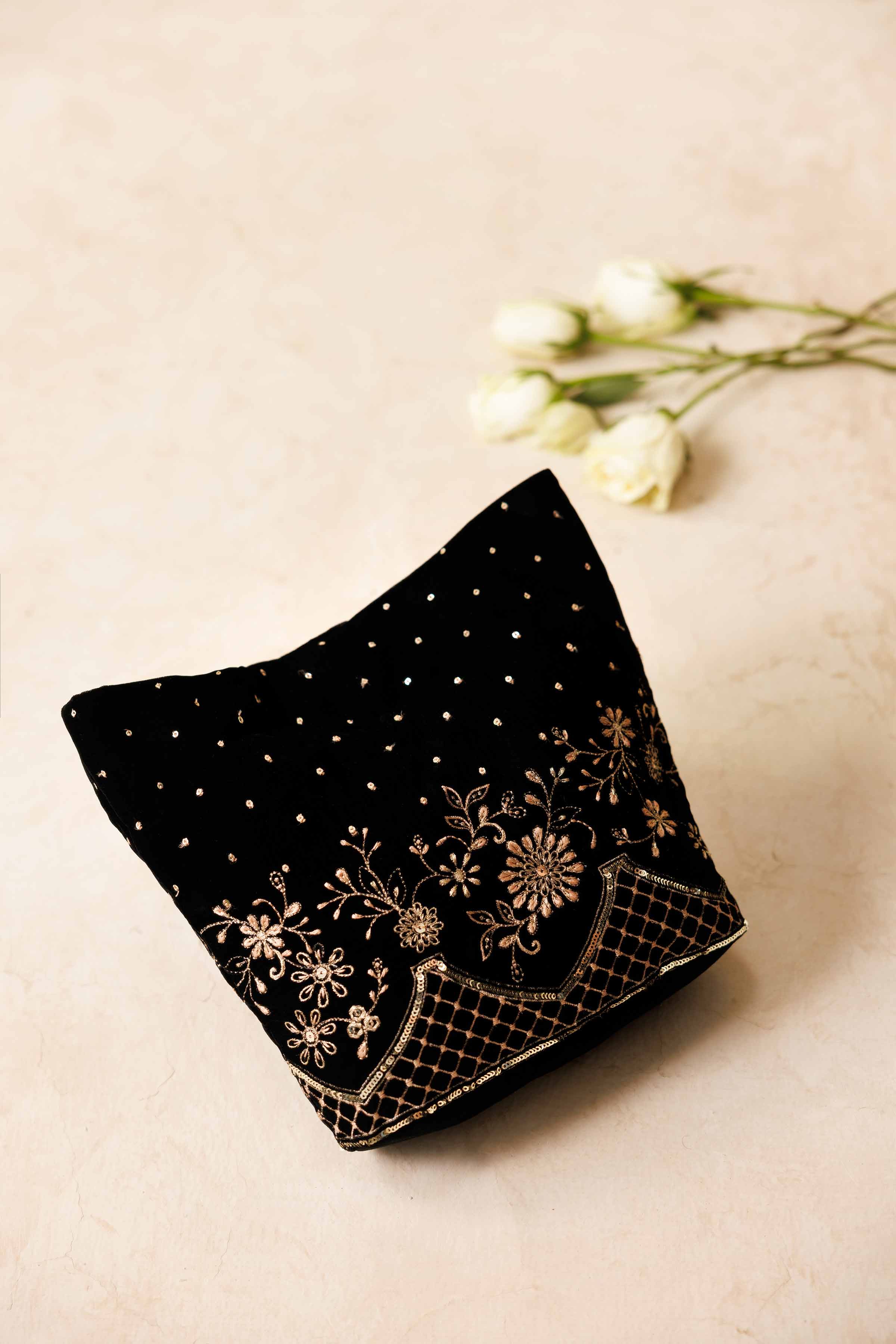 Embroidered Pouch - KFW25-149 - Image 5