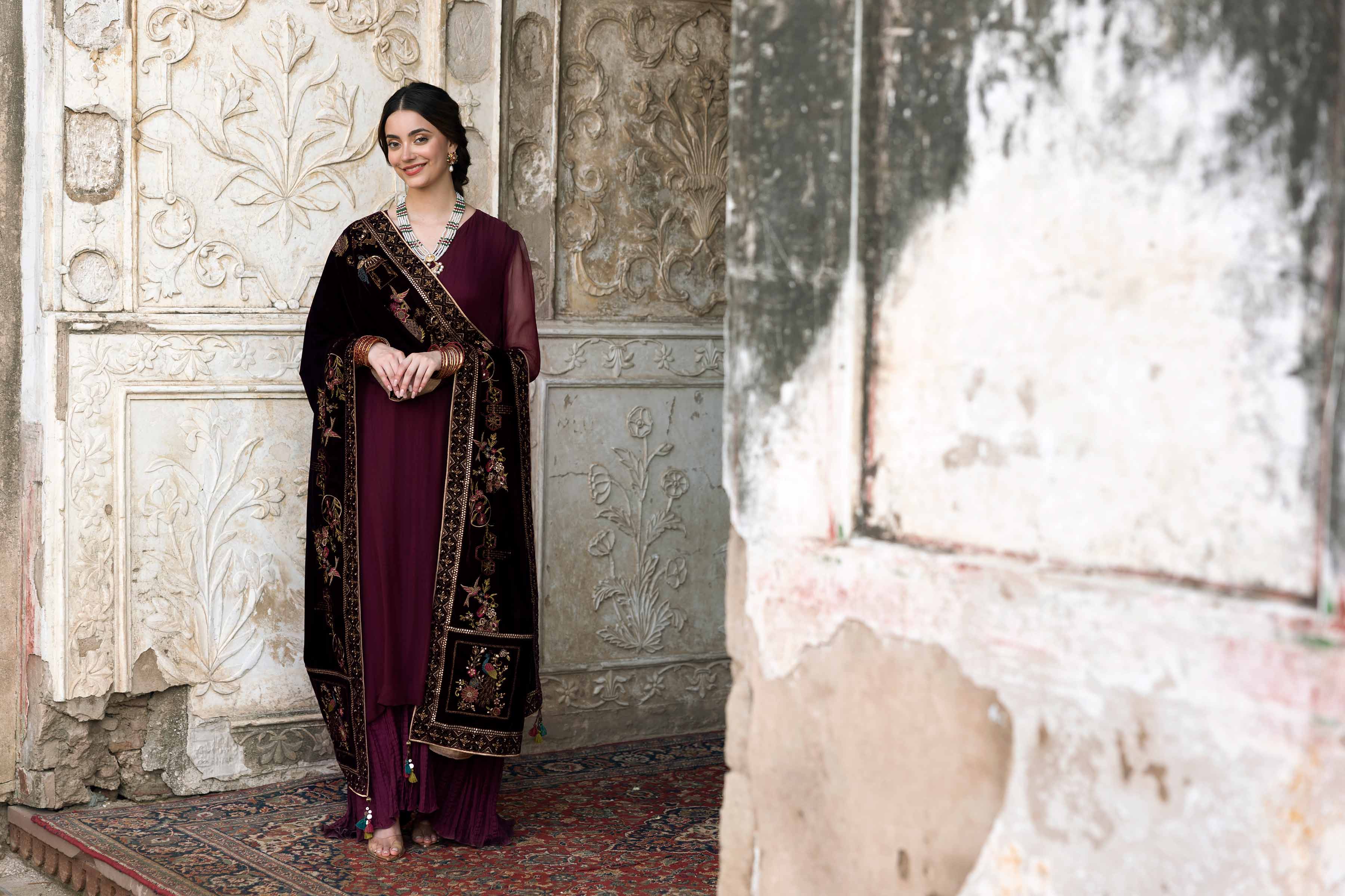 Embroidered Shawl - KFW25-50 - Image 9