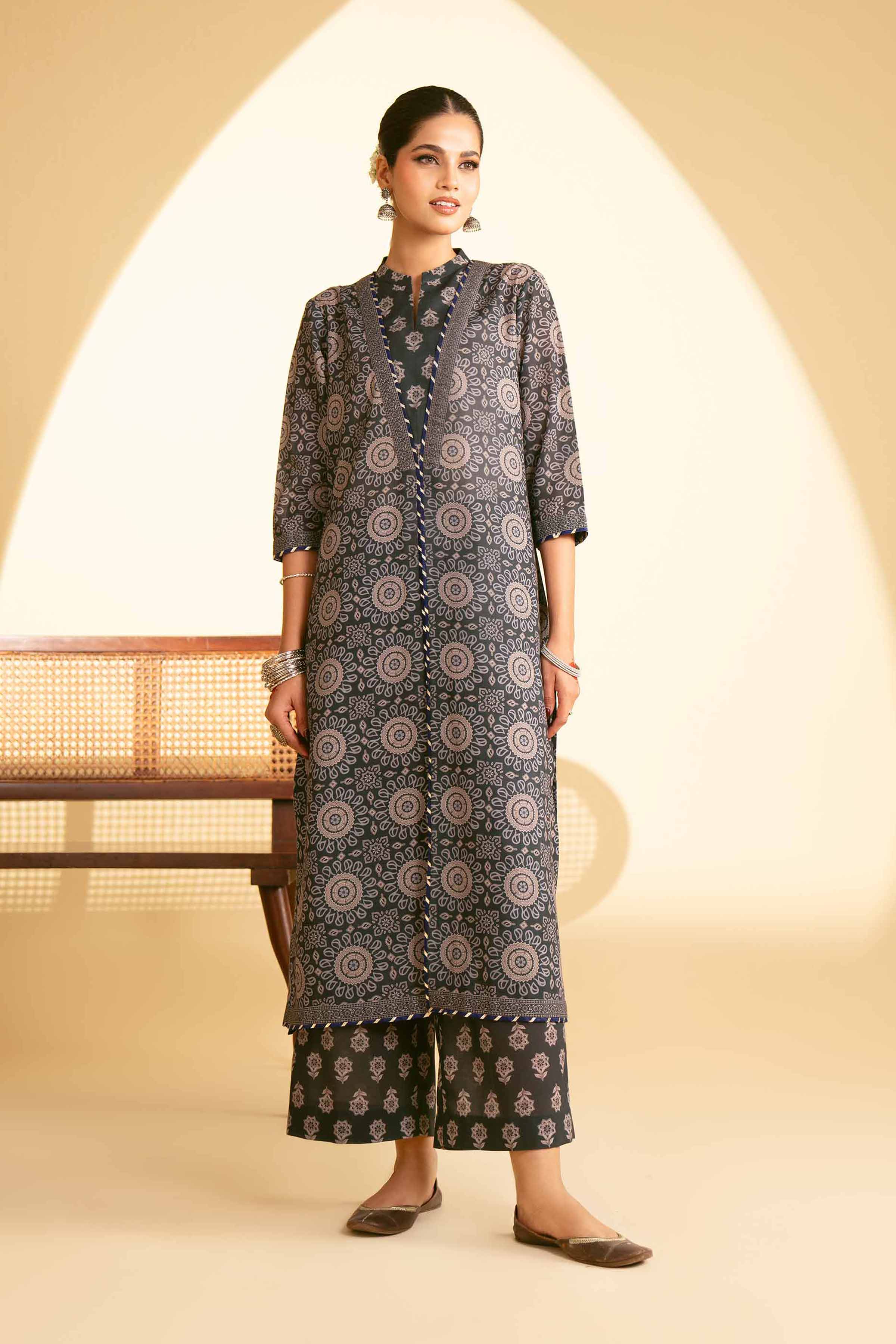 2 Piece - Printed Suit - KPE25-02 - Image 2