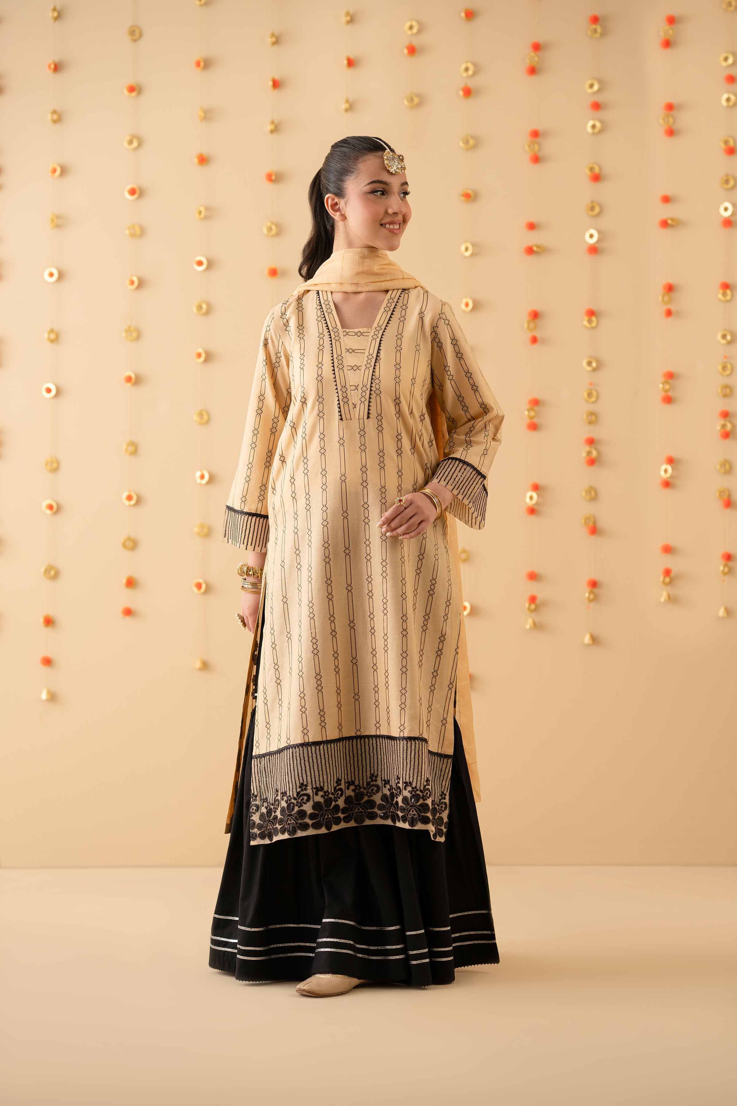 2 Piece - Embroidered Suit - PE25-231 - Image 7