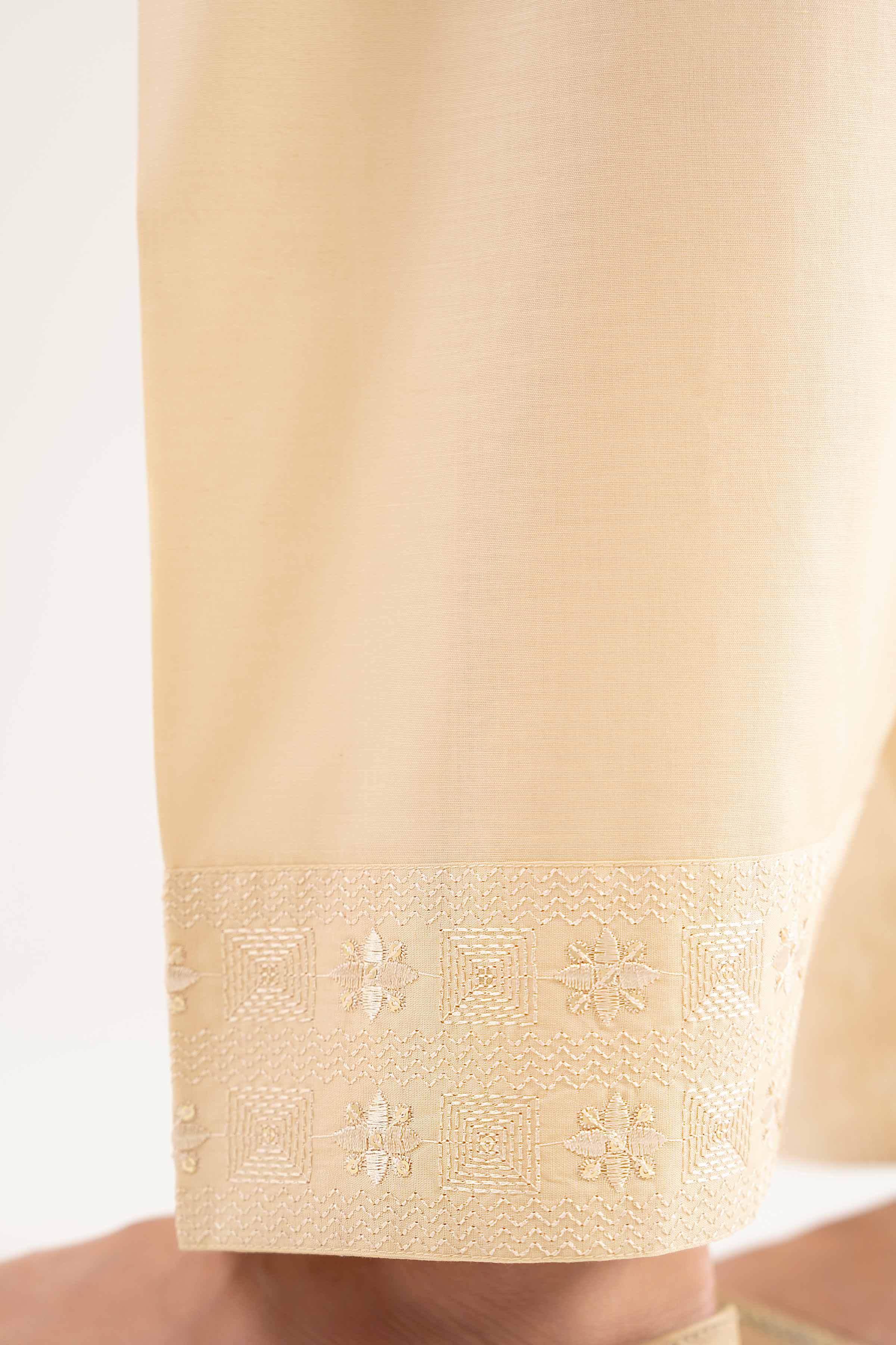 Embroidered Trousers - PE25-482 - Image 3