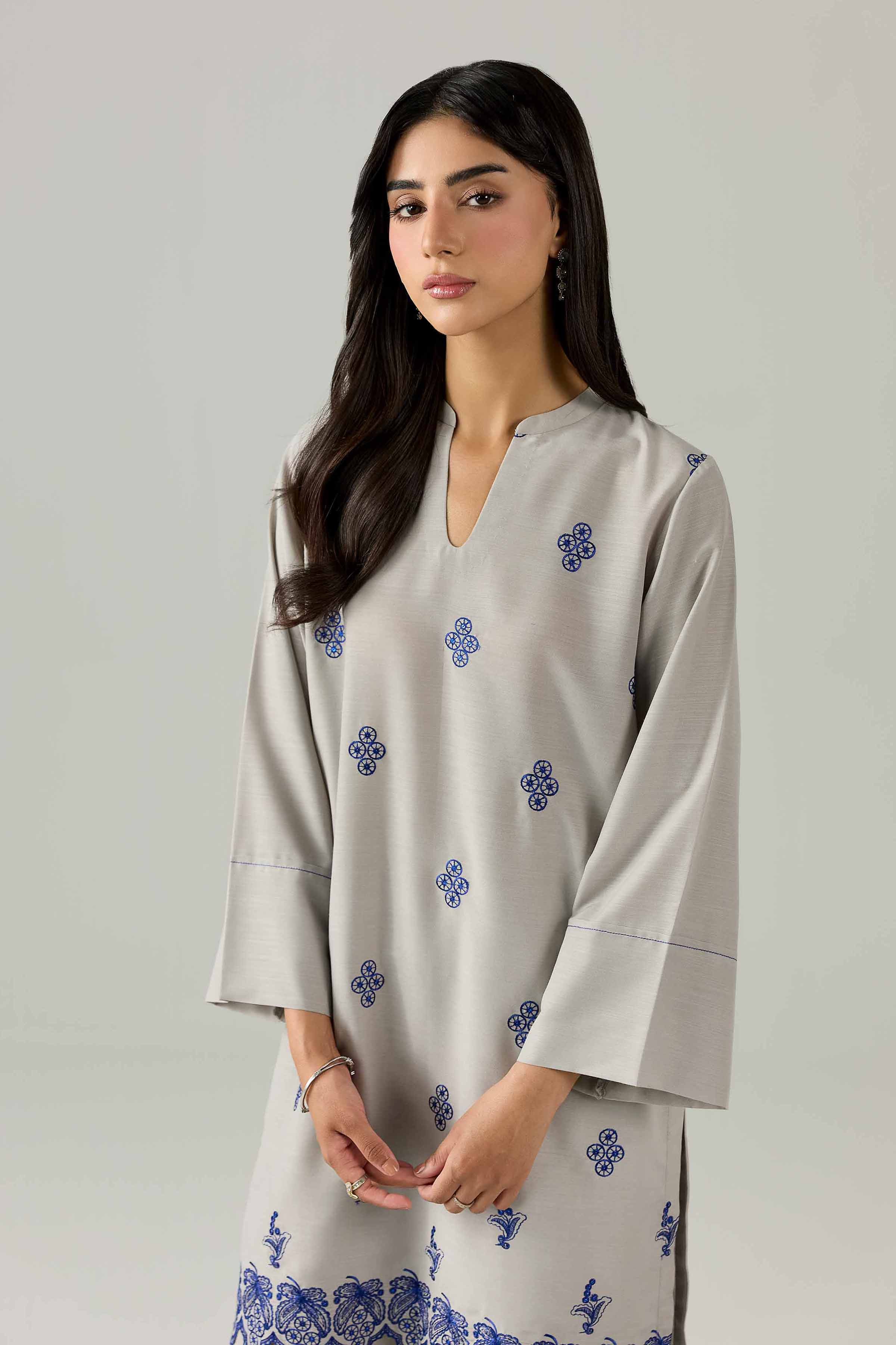 2 Piece - Embroidered Suit - PE26-161 - Image 8