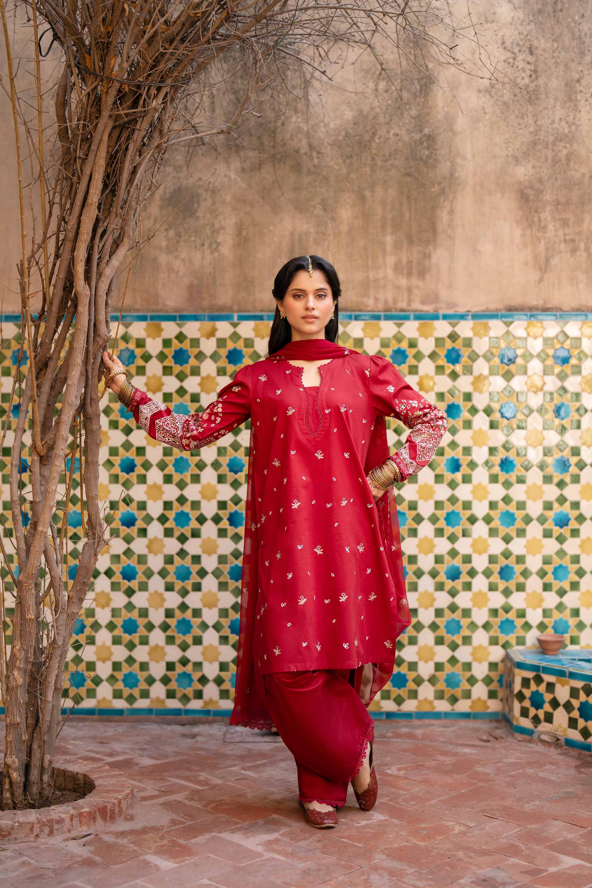 3 Piece - Embroidered Suit - PE26-293 - Image 5