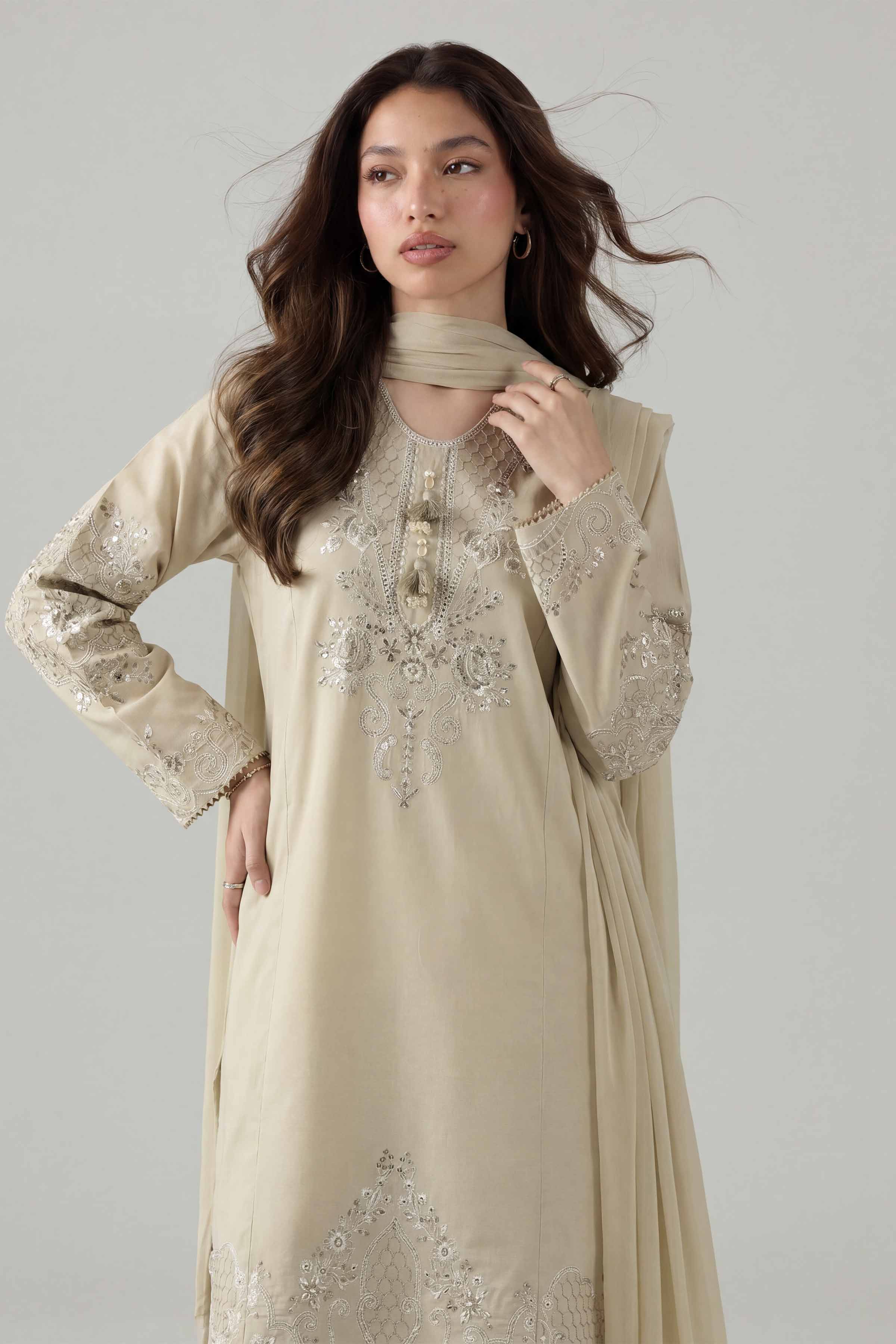 3 Piece - Embroidered Suit - PE26-302 - Image 4