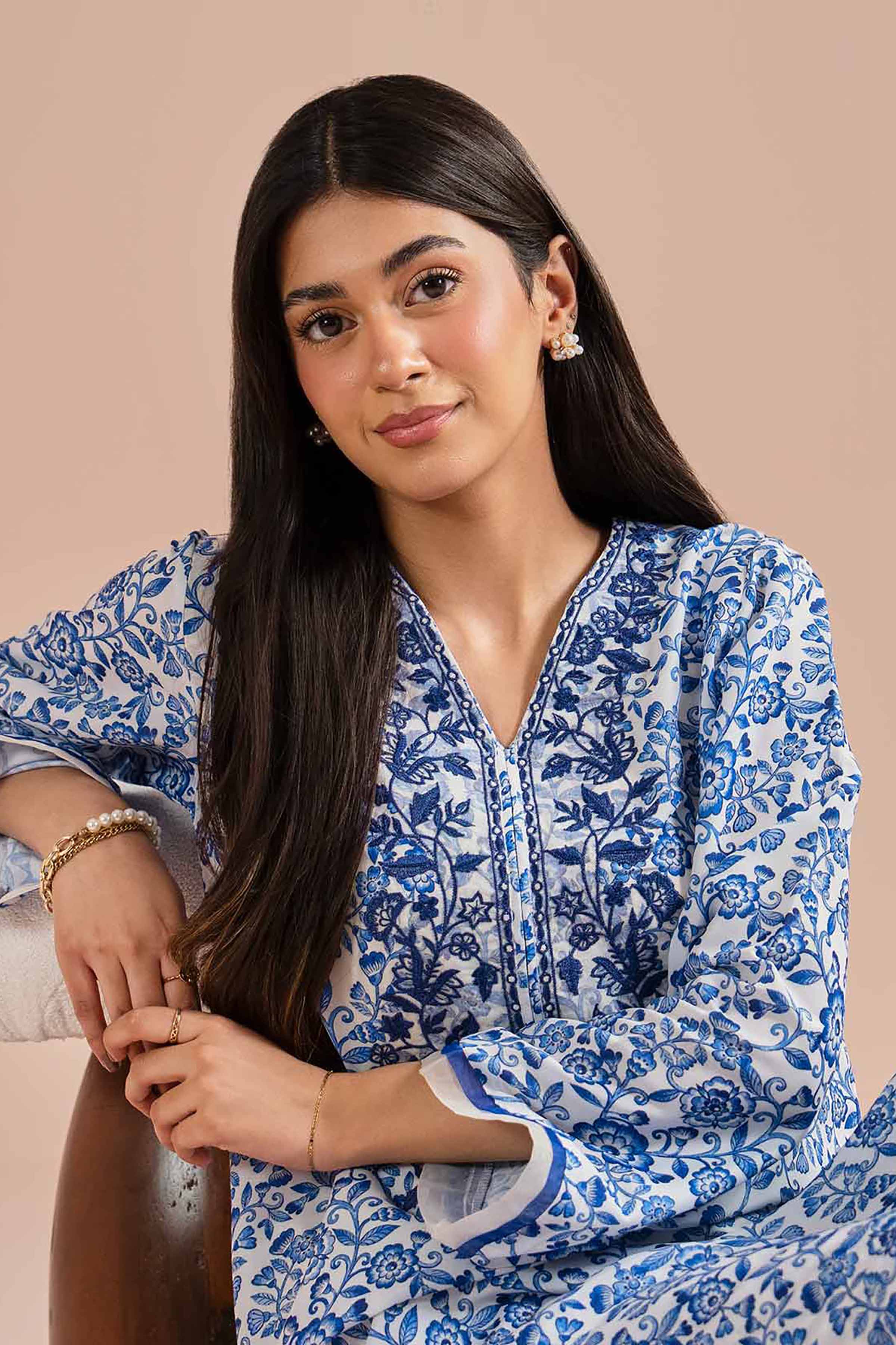 2 Piece - Printed Embroidered Suit - PE26-32 - Image 6