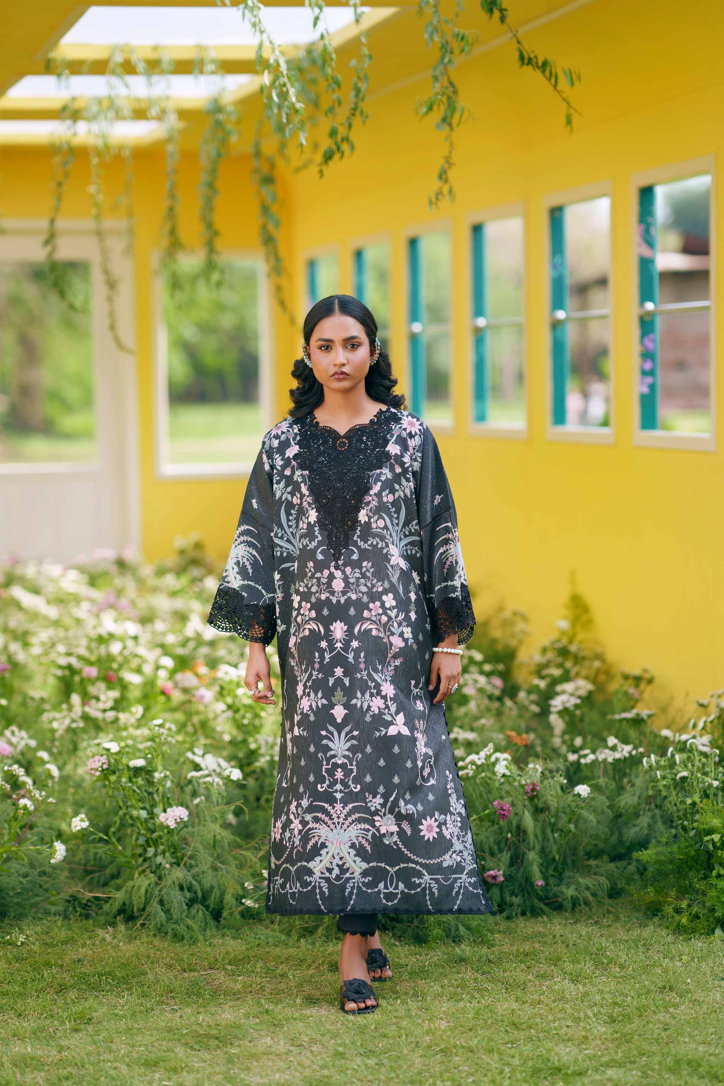 2 Piece - Printed Embroidered Suit - PE26-487 - Image 3