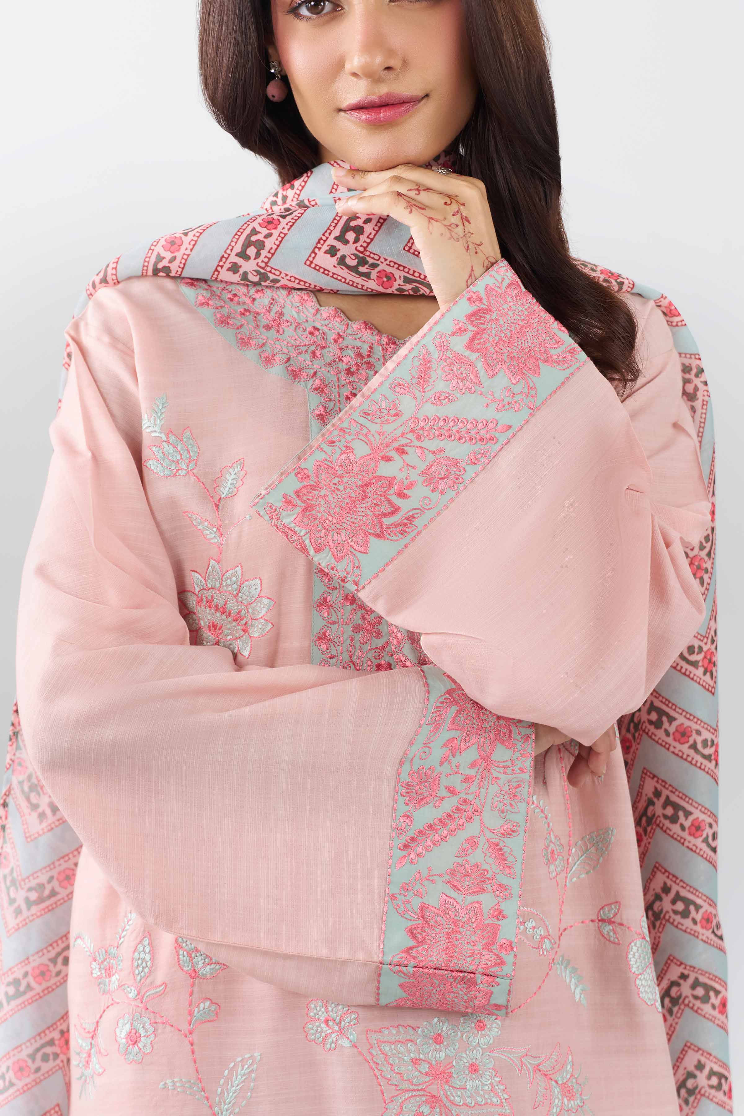 3 Piece - Embroidered Suit - PE26-538 - Image 6