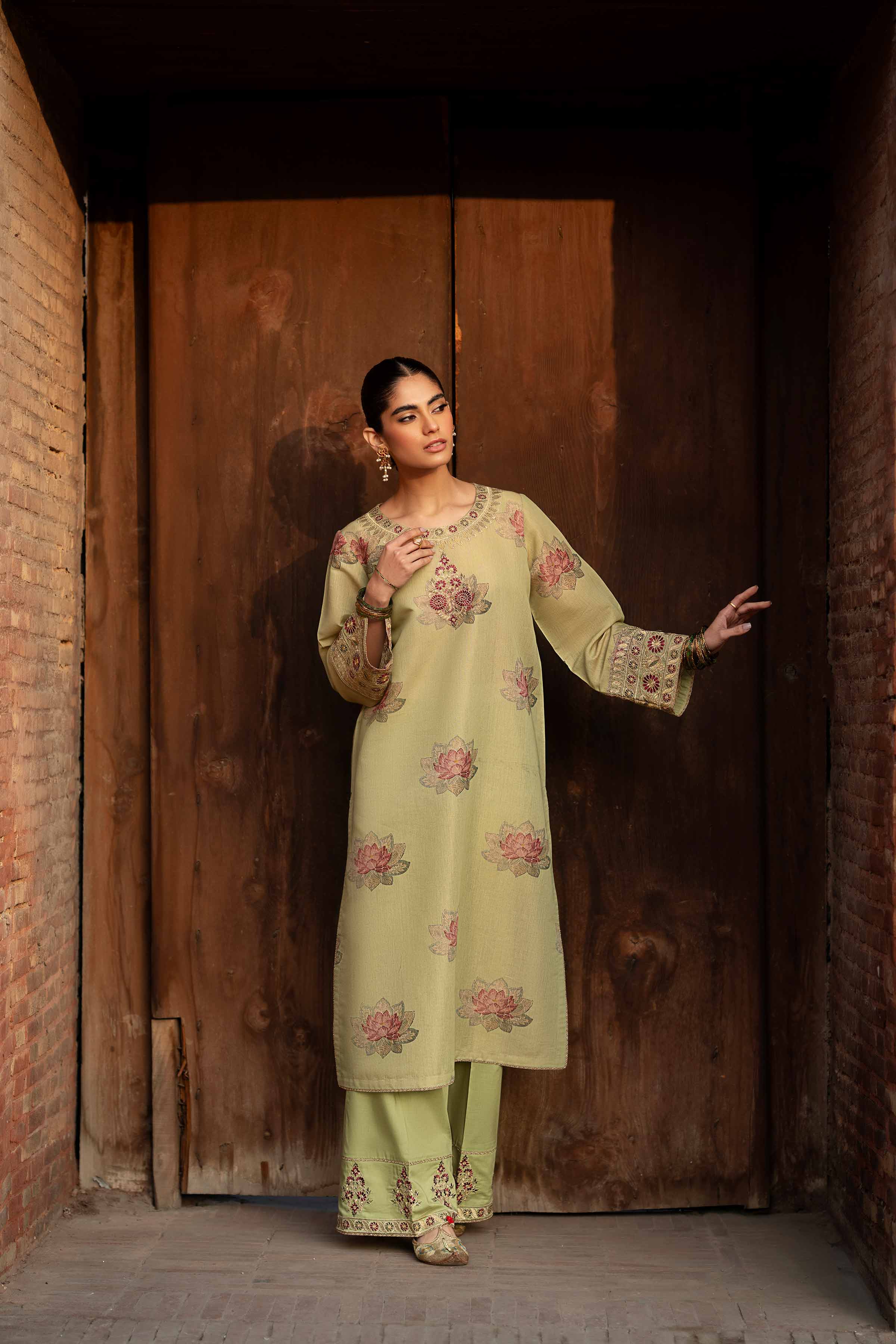2 Piece - Printed Embroidered Suit - PFE25-02 - Image 4