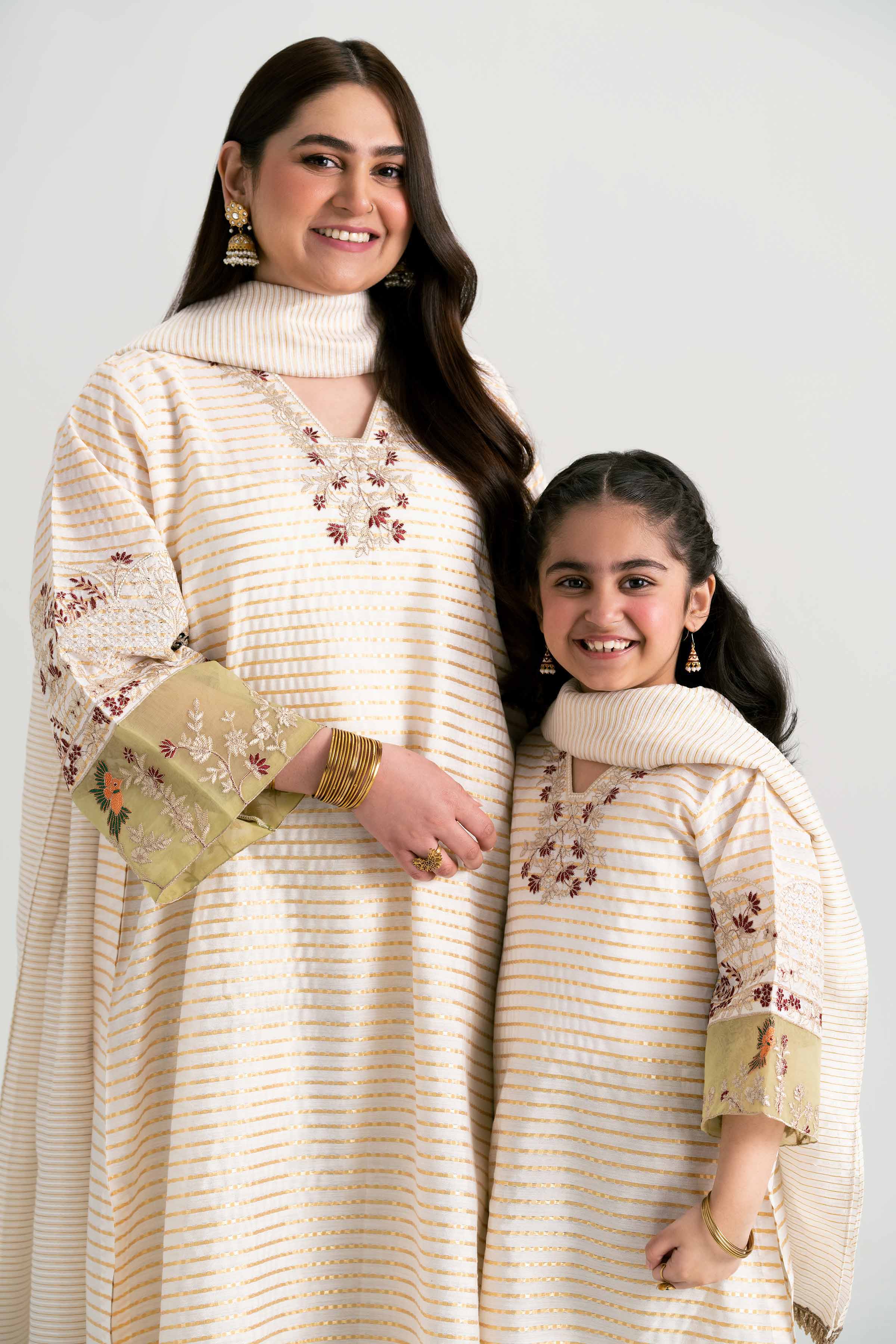 3 Piece - Embroidered Suit - PMD25-15 D - Image 12