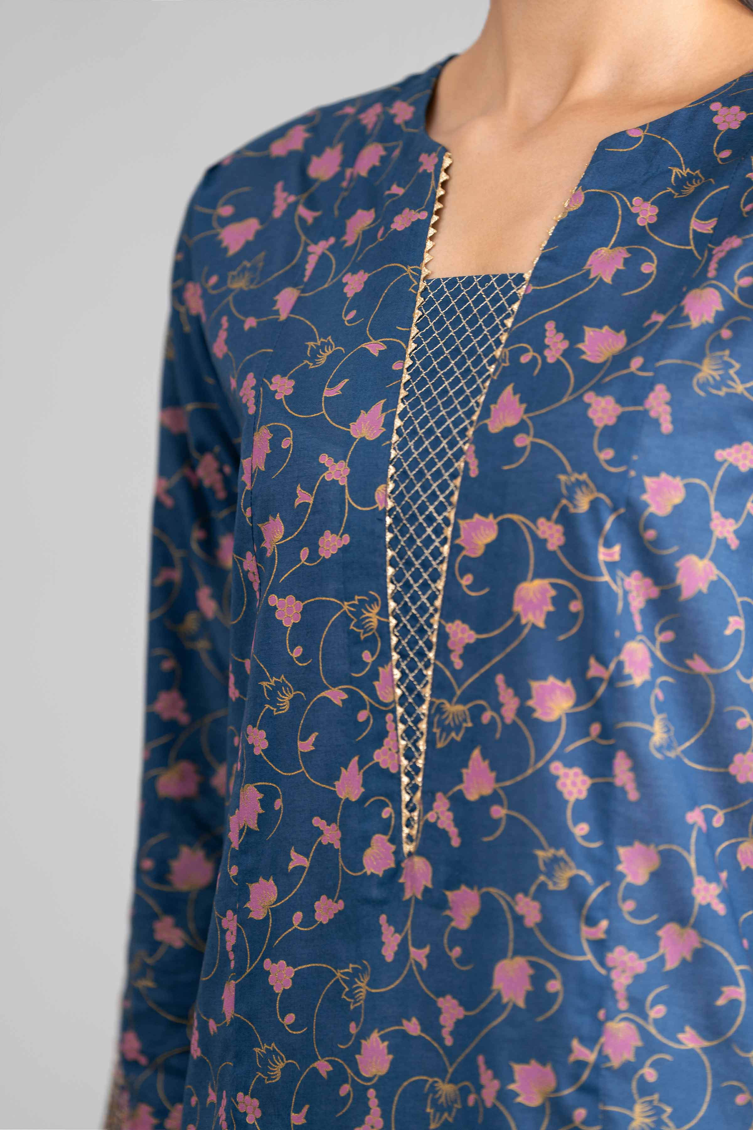 2 Piece - Printed Embroidered Suit - PMD26-04 M - Image 8