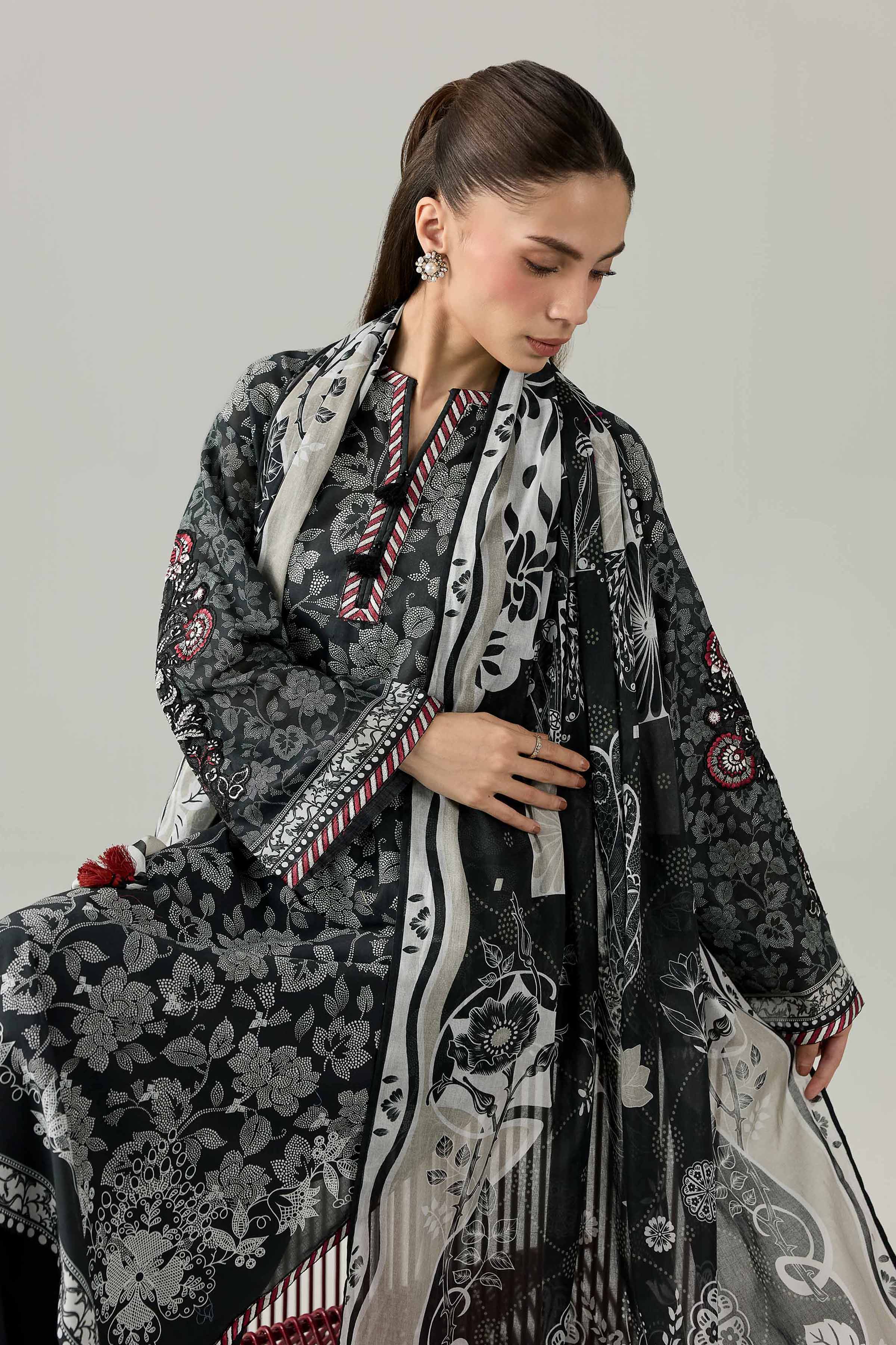 3 Piece - Printed Embroidered Suit - PMS26-04 - Image 10