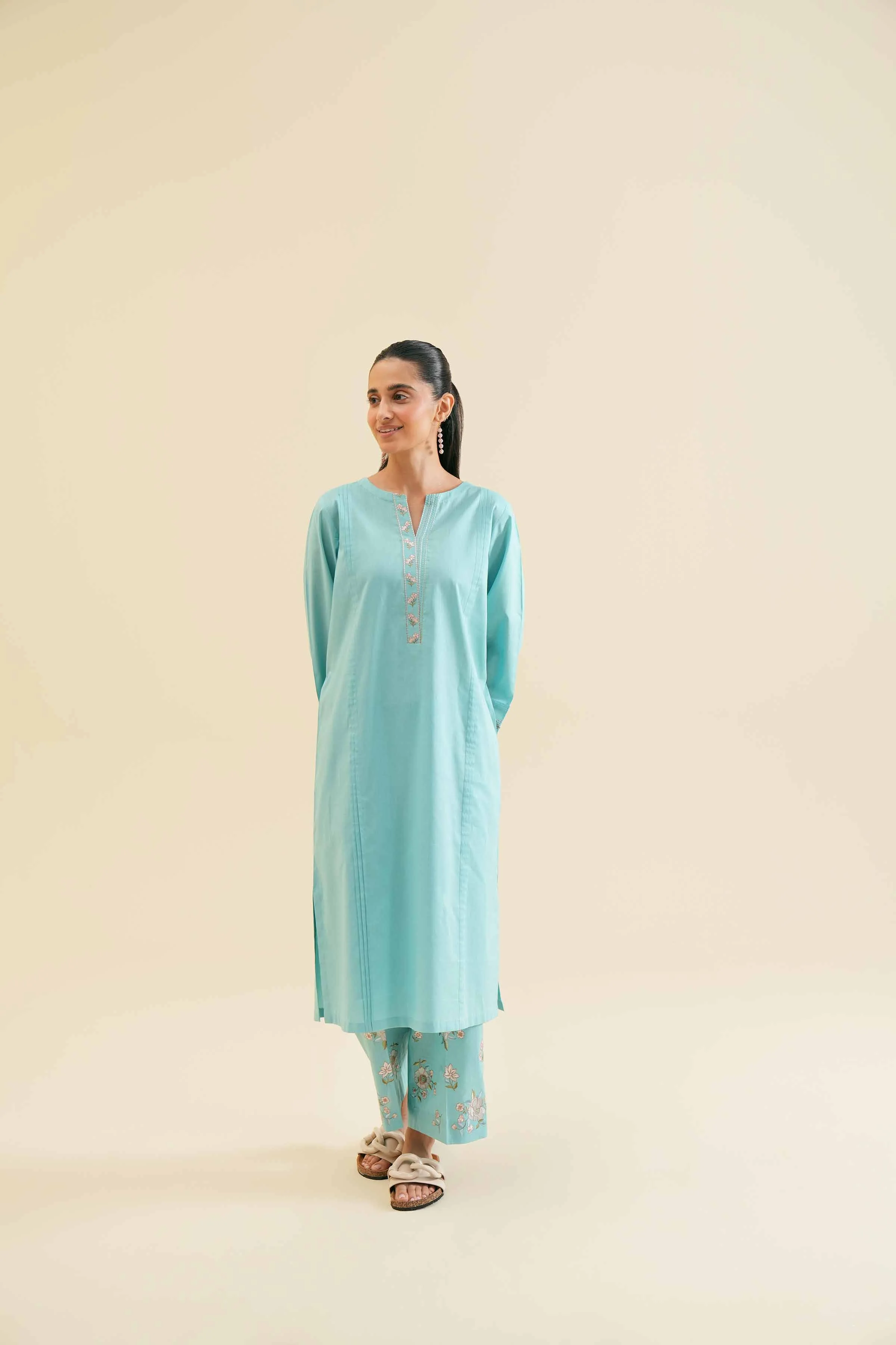 2 Piece - Embroidered Suit - PS24-111 - Image 4