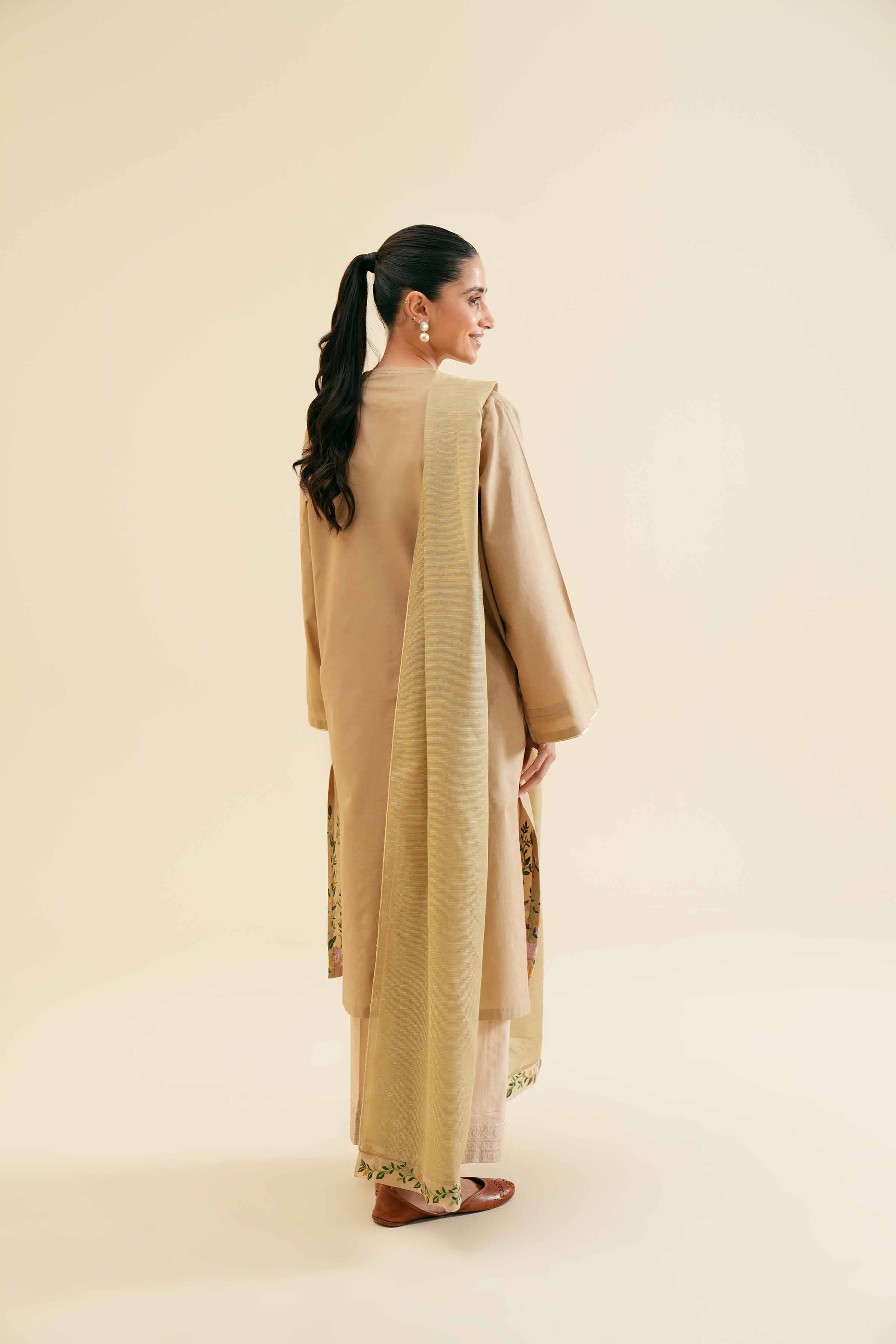 2-Piece - Embroidered Suit - PS24-123 - Image 3