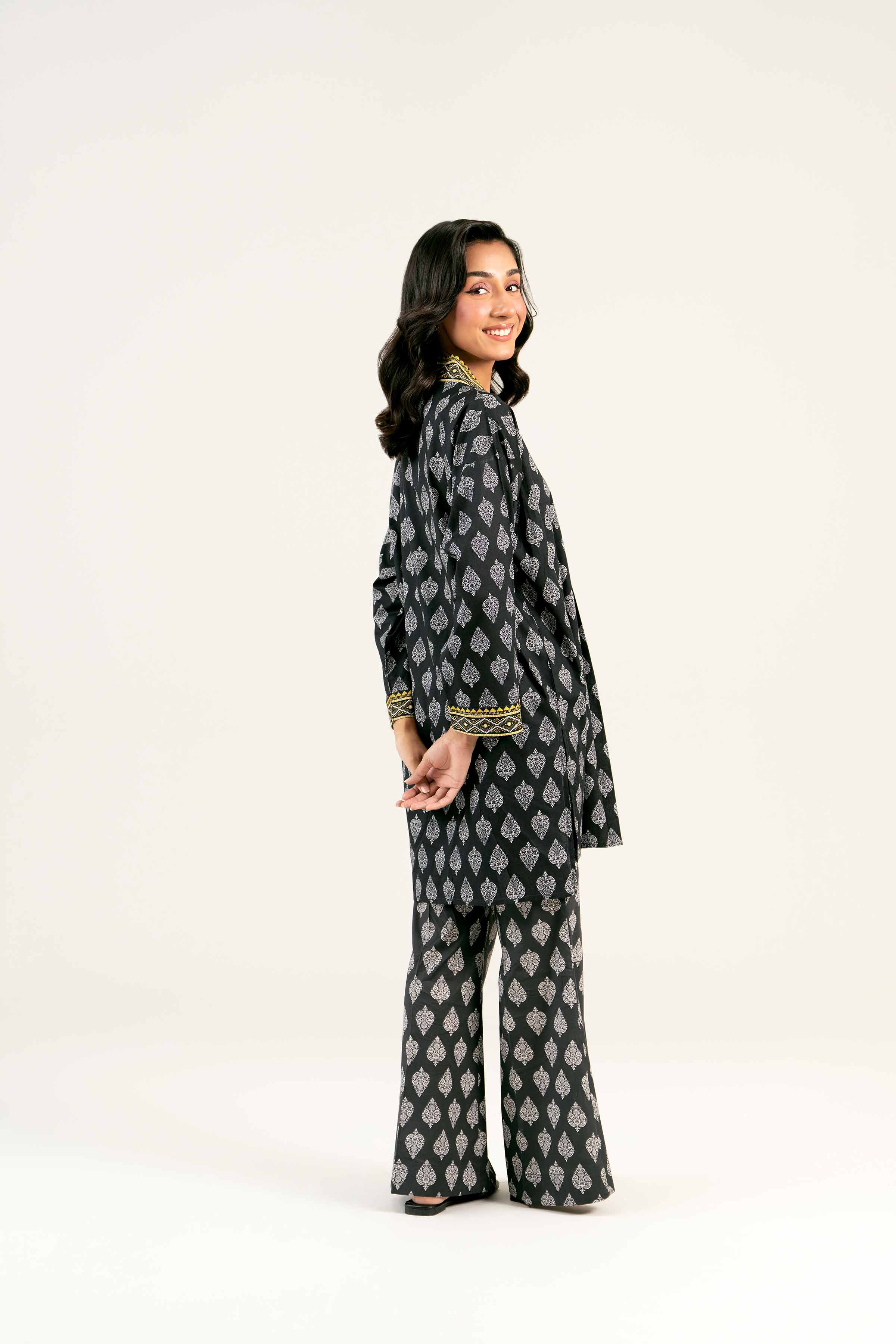 2 Piece - Printed Suit - PS25-12 - Image 3