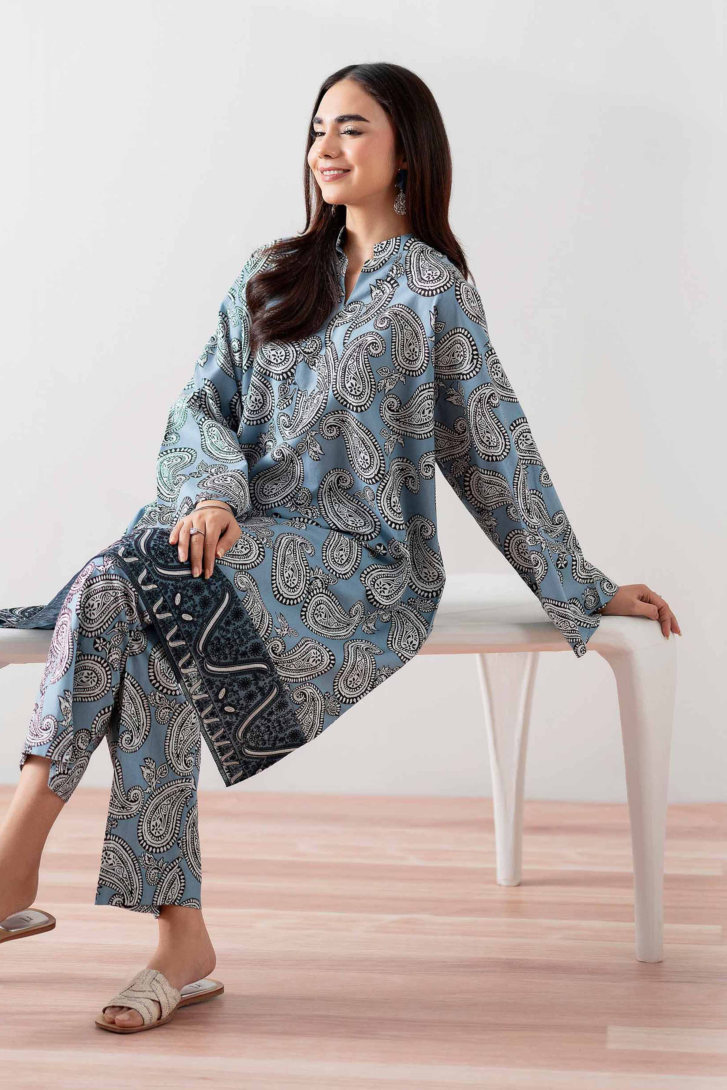 2 Piece - Printed Embroidered Suit - PS25-138 - Image 5