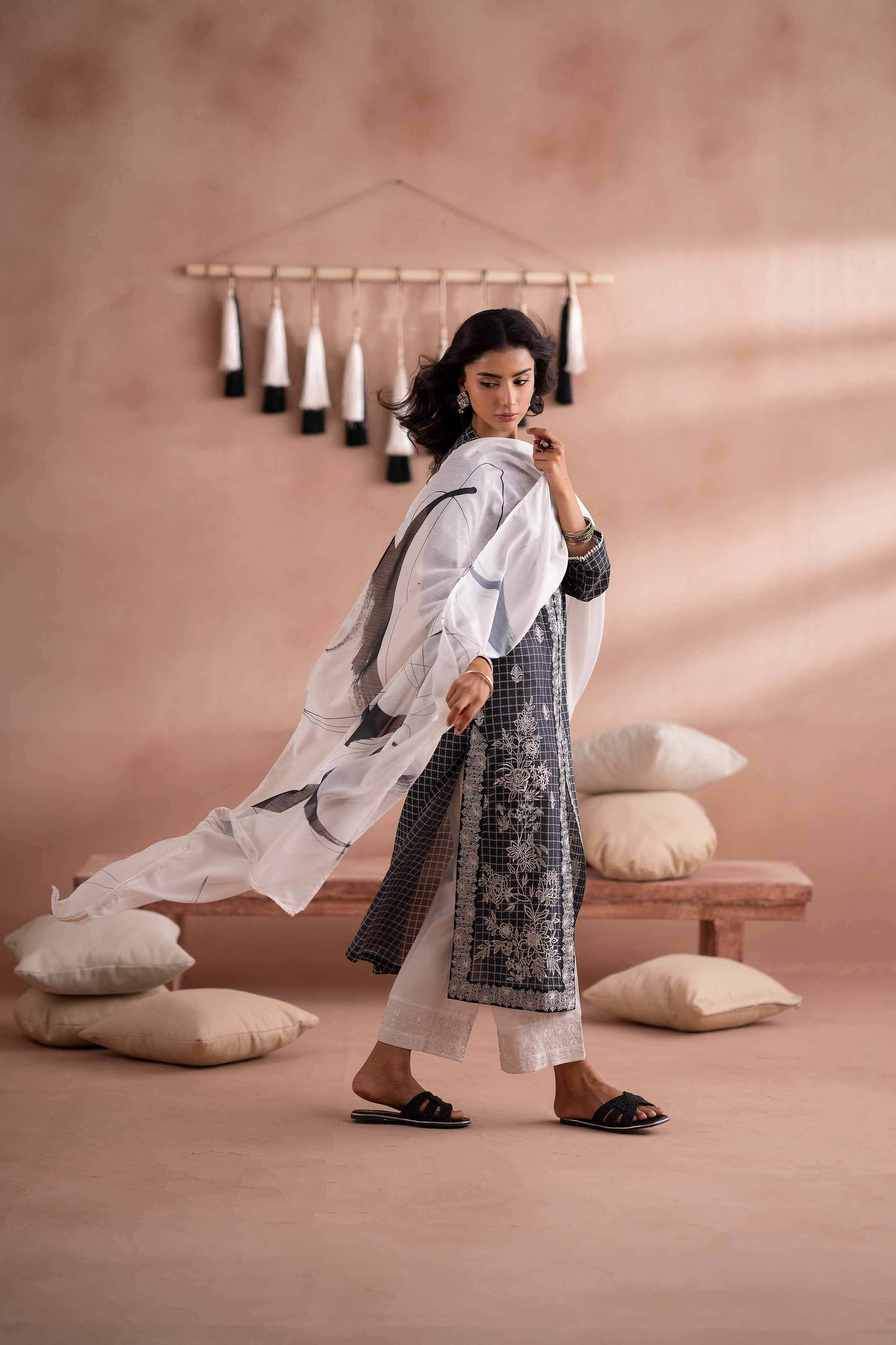 2 Piece - Printed Embroidered Suit - PS25-192 - Image 5