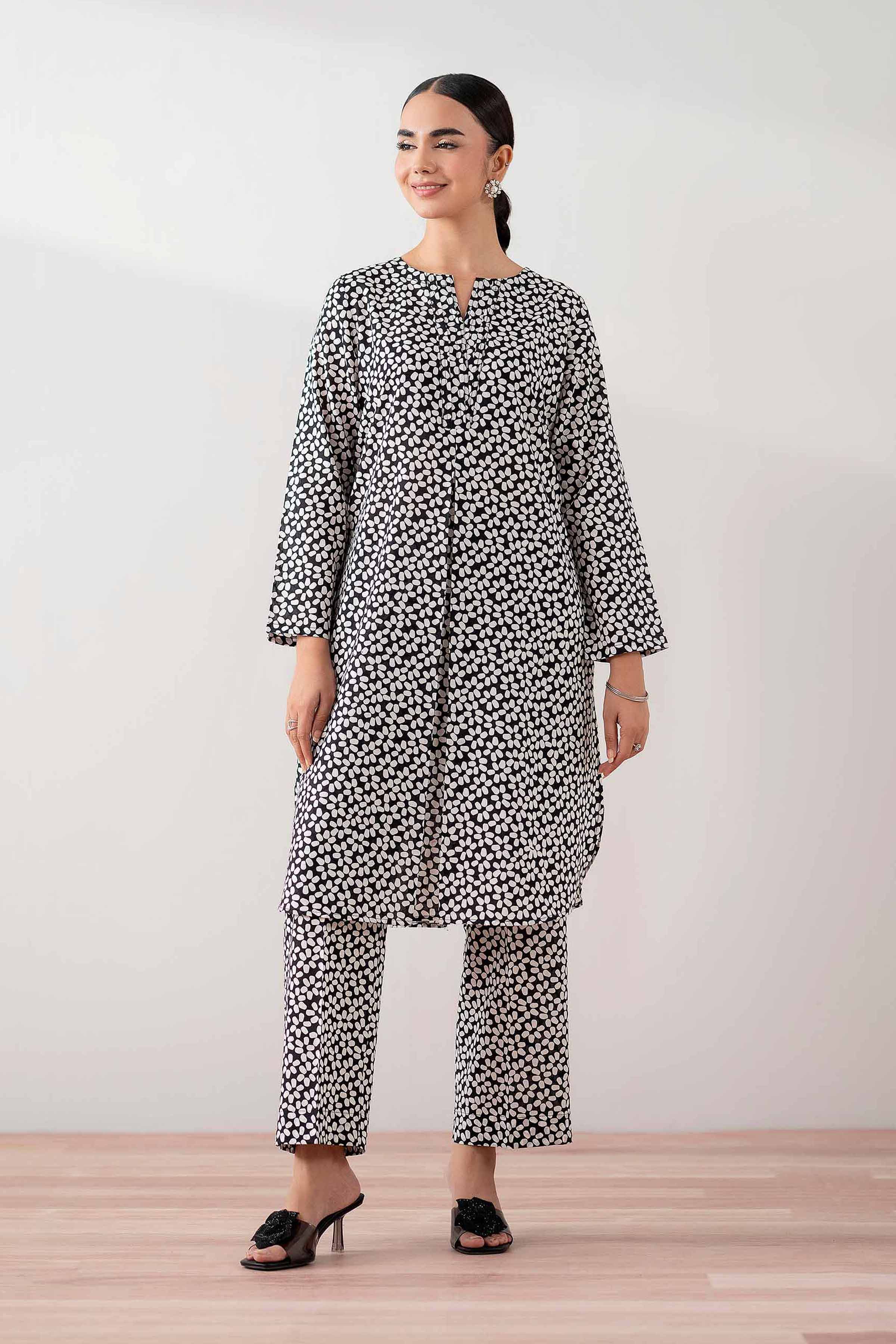 2 Piece - Printed Suit - PS25-220 - Image 5