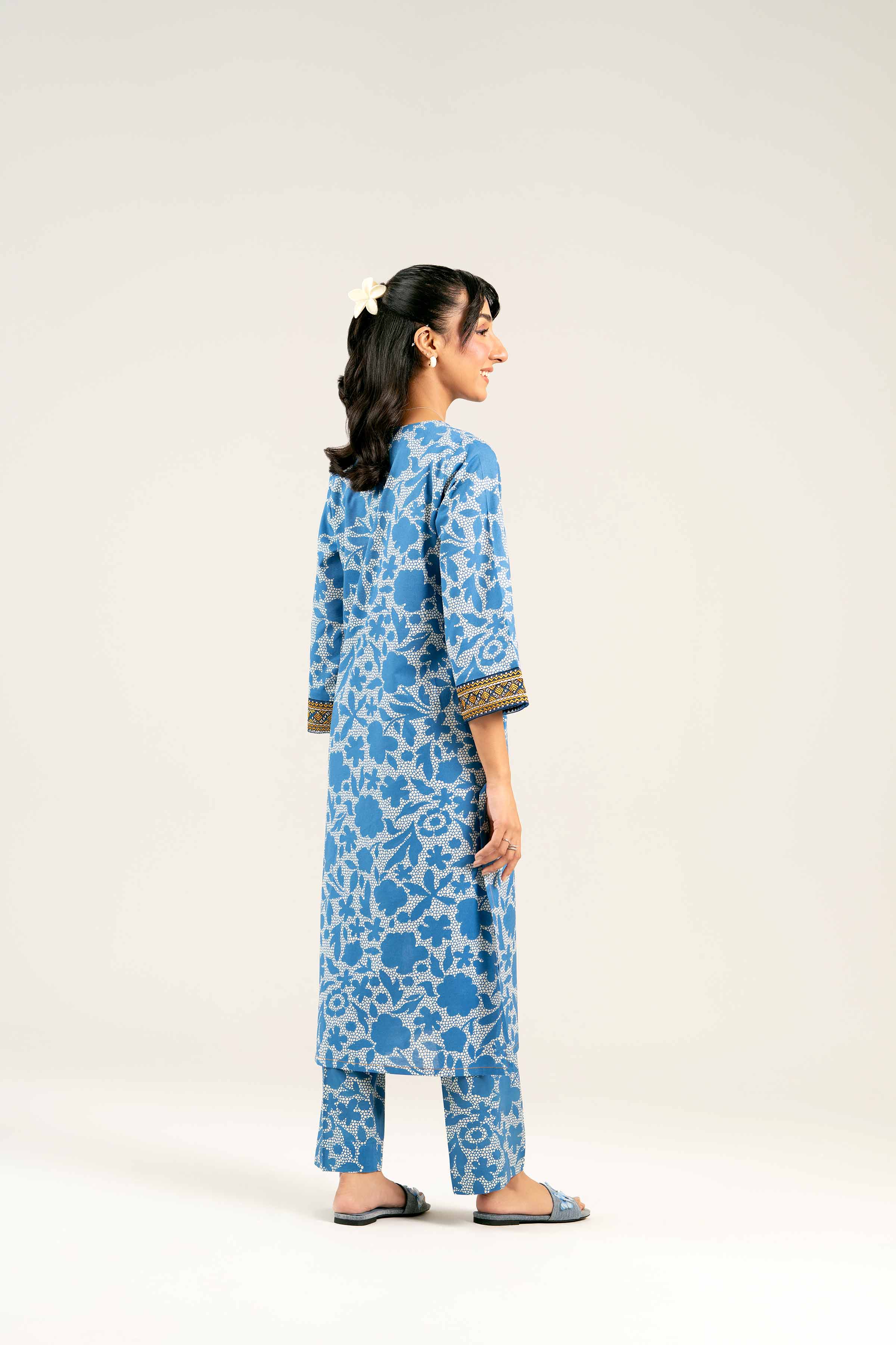 2 Piece - Printed Embroidered Suit - PS25-31 - Image 3
