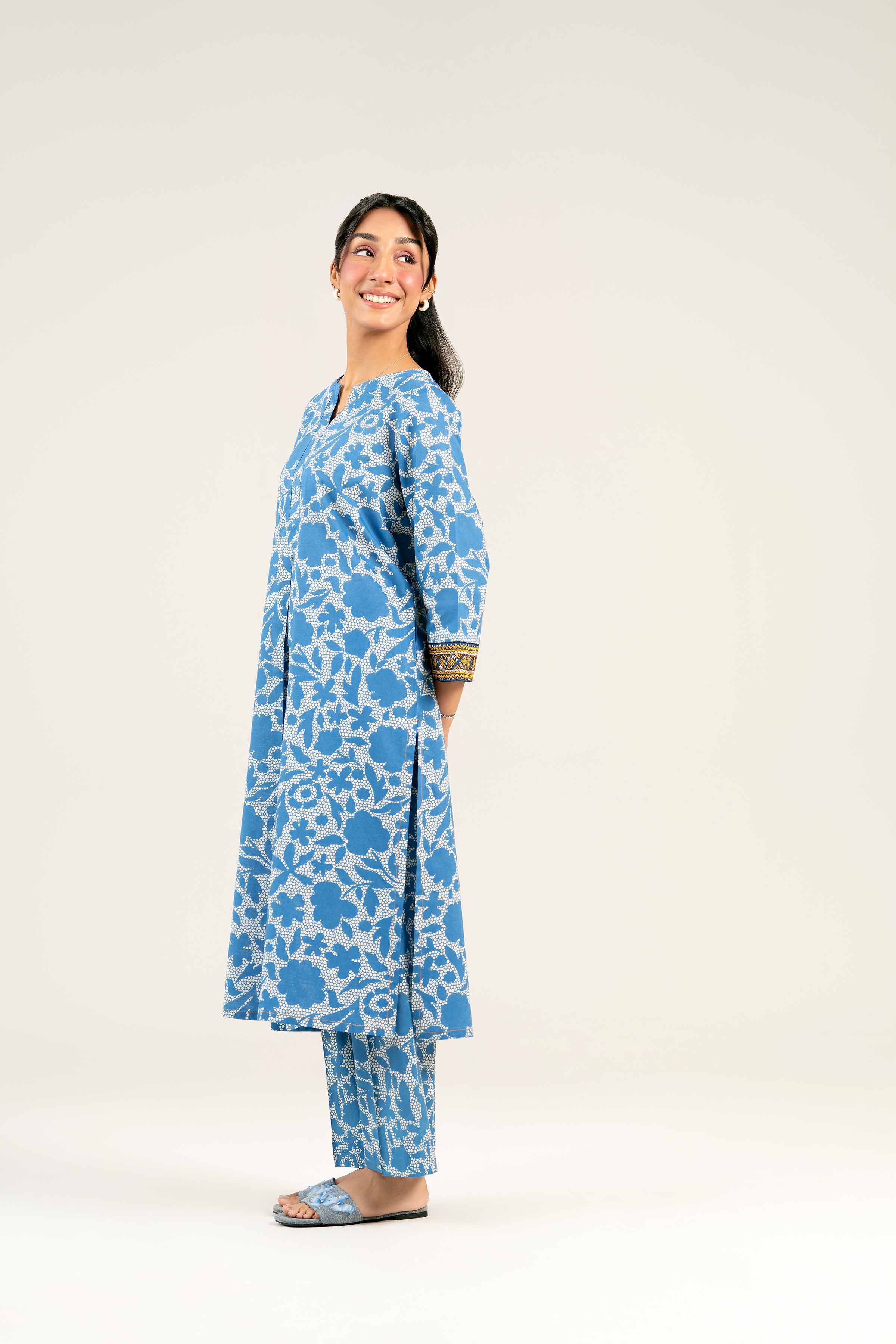 2 Piece - Printed Embroidered Suit - PS25-31 - Image 5