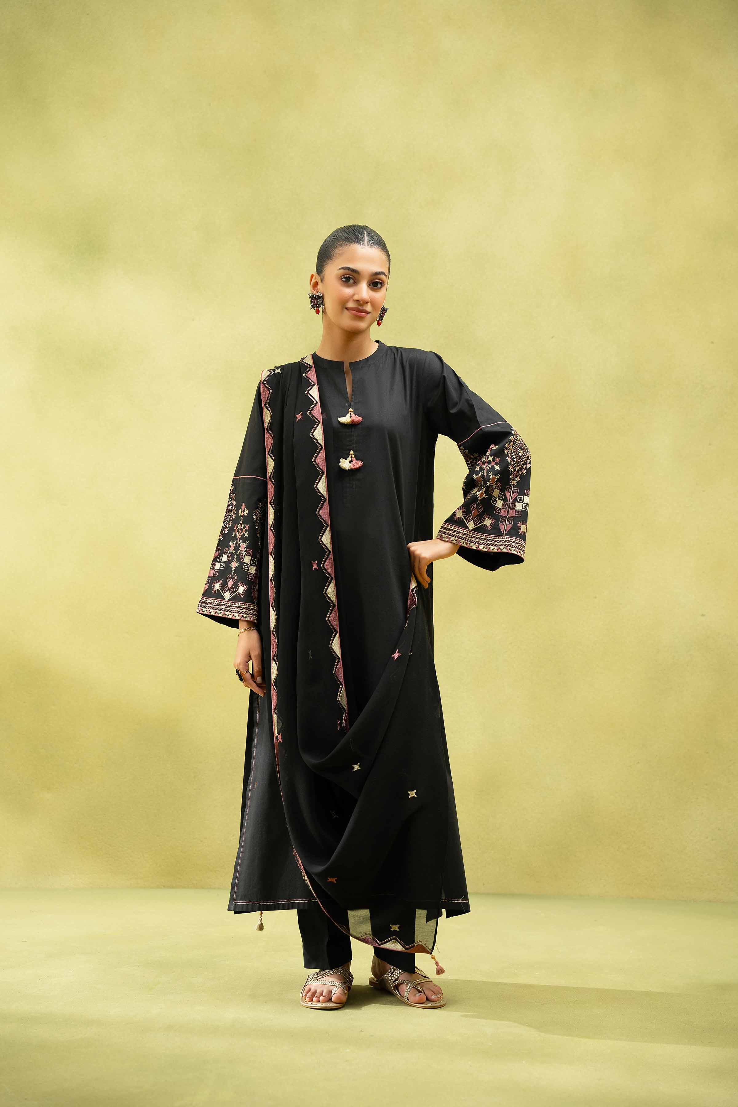 3 Piece - Embroidered Suit - PS25-55 - Image 4
