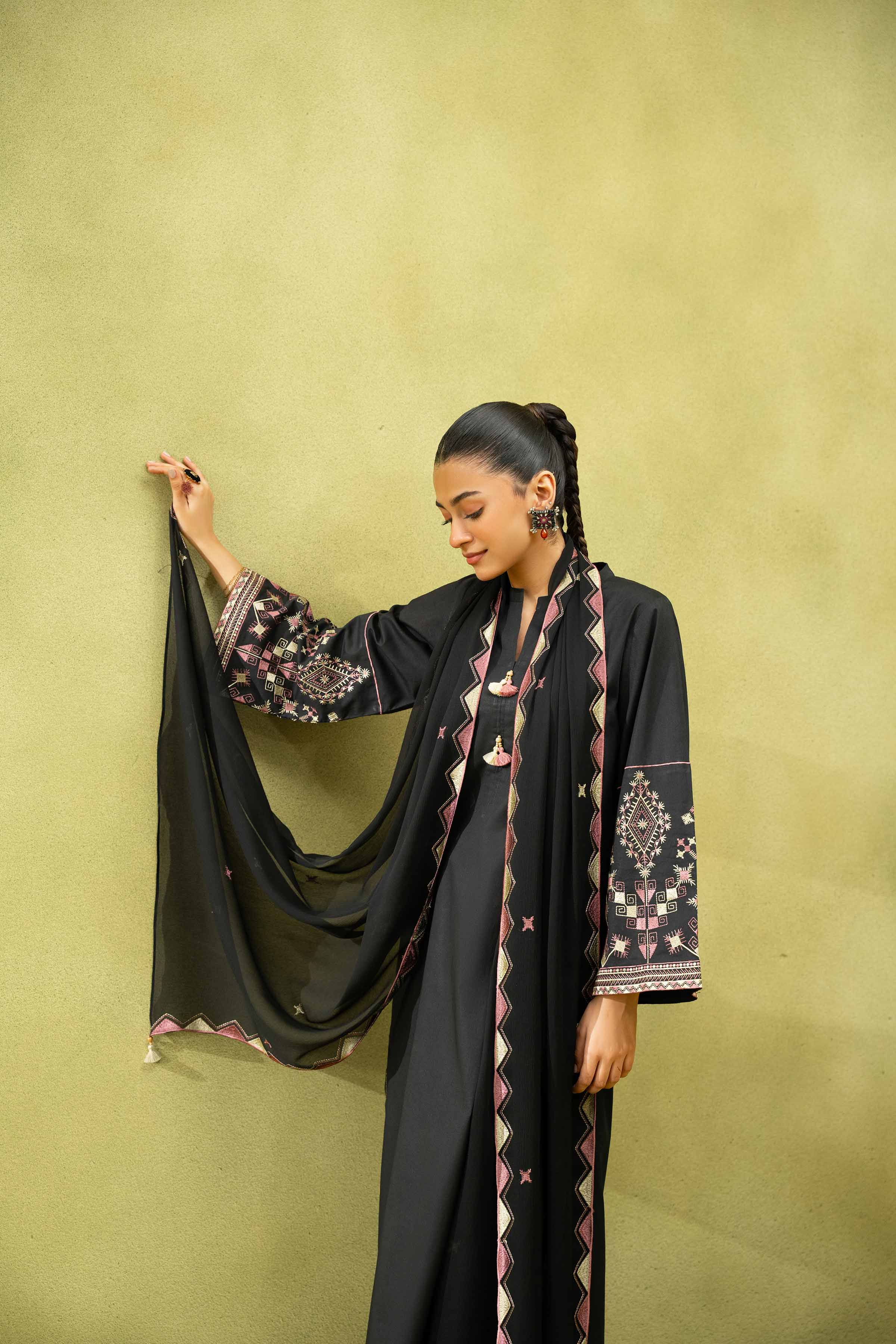 3 Piece - Embroidered Suit - PS25-55 - Image 7