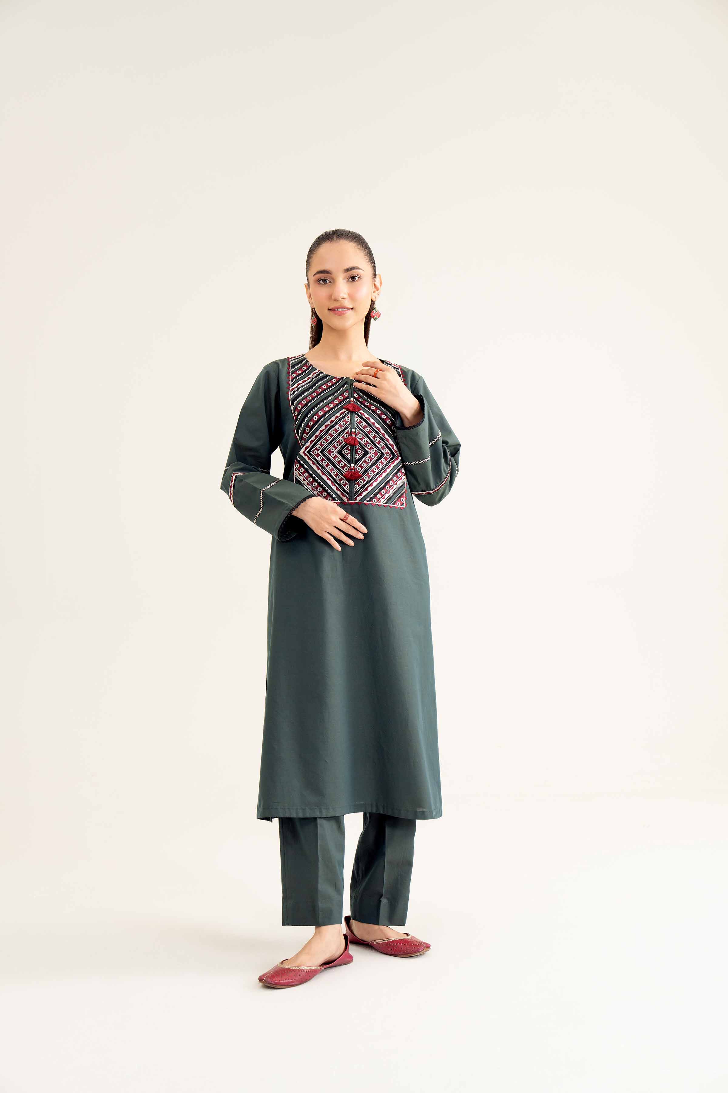 2 Piece - Embroidered Suit - PW24-10 - Image 4