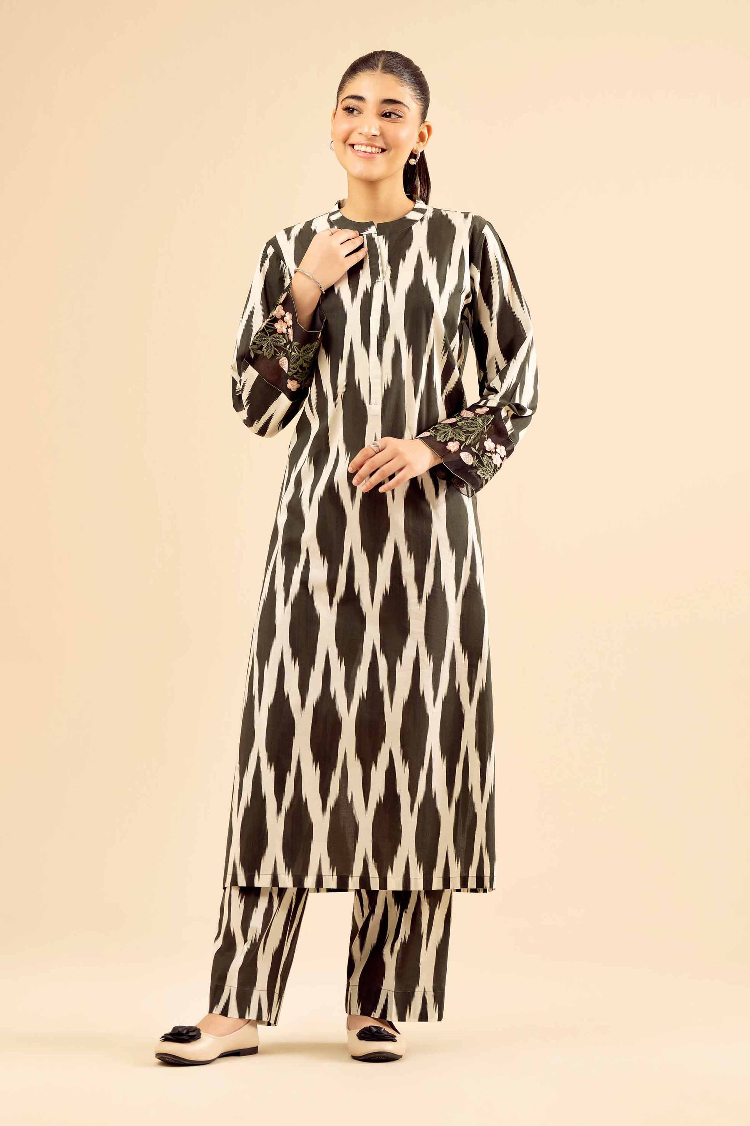 2 Piece - Printed Embroidered Suit - PW25-02 - Image 2