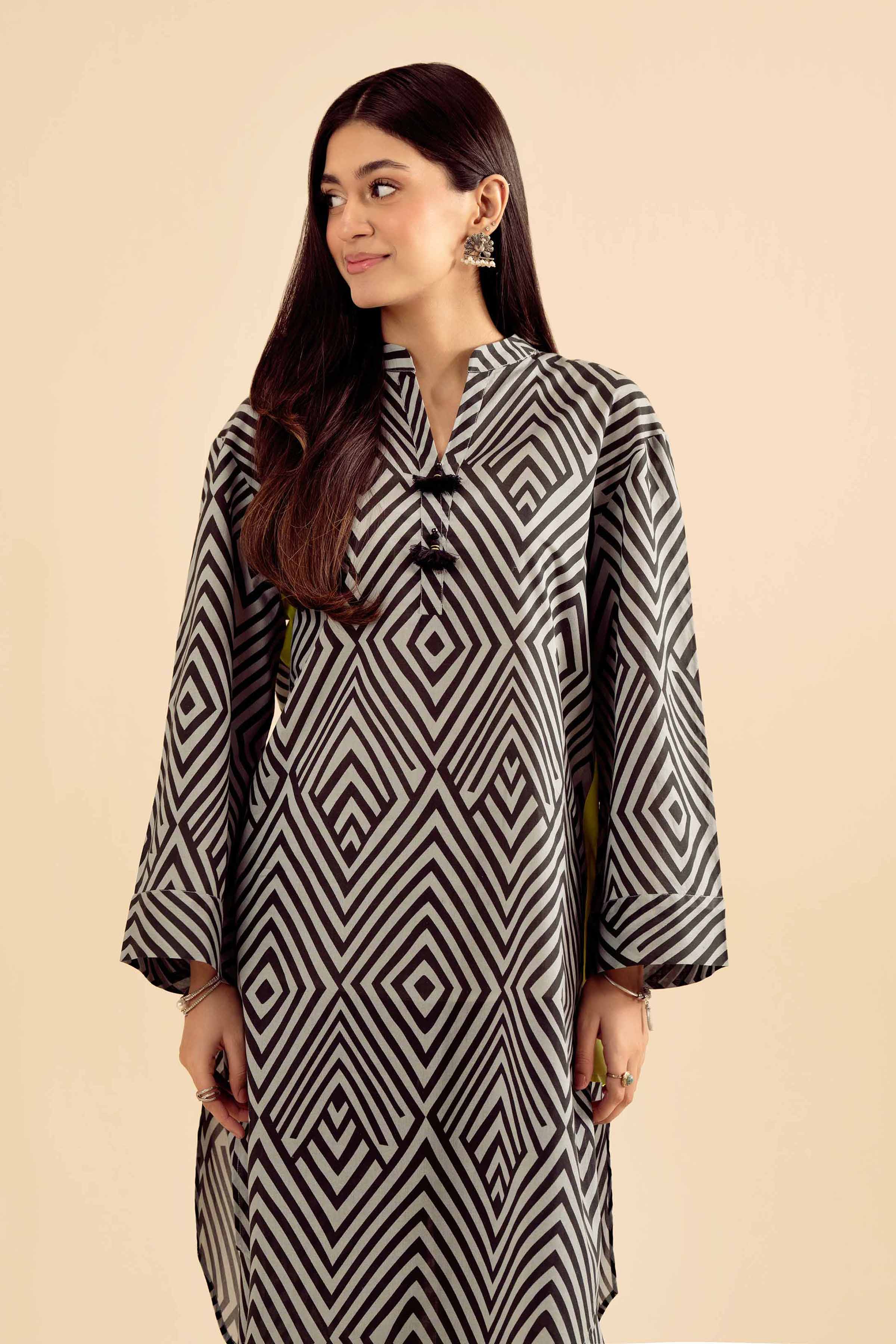 2 Piece - Printed Suit - PW25-22 - Image 2