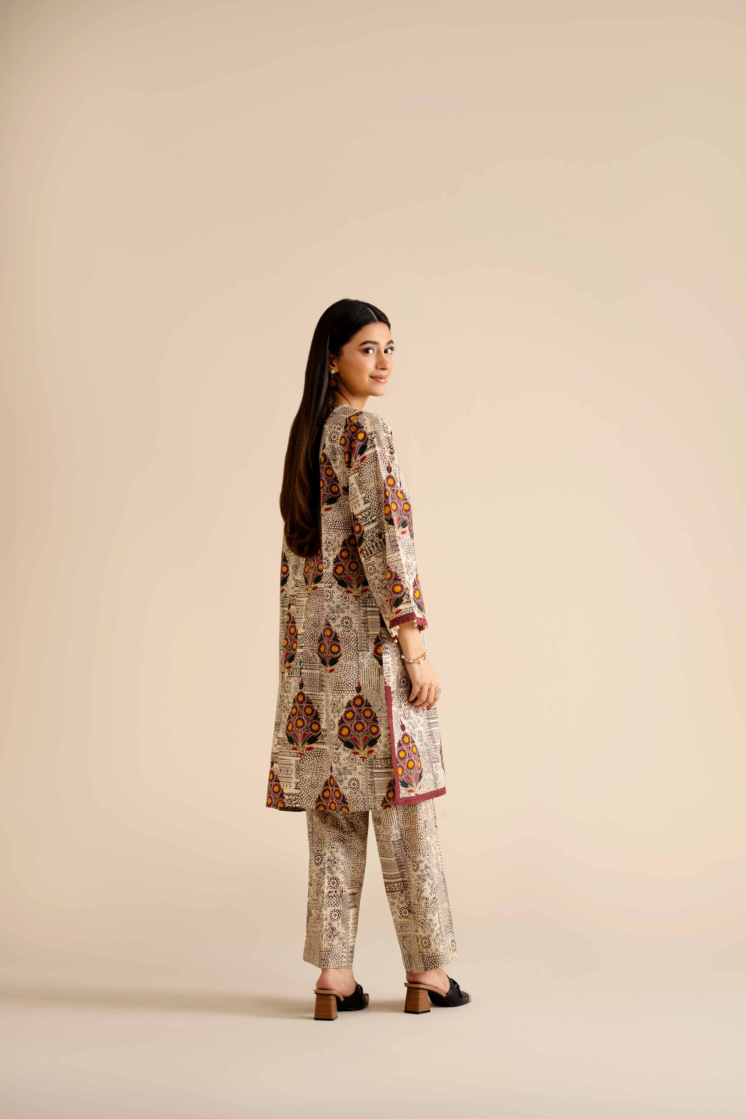 2 Piece - Printed Suit - PW25-282 - Image 3